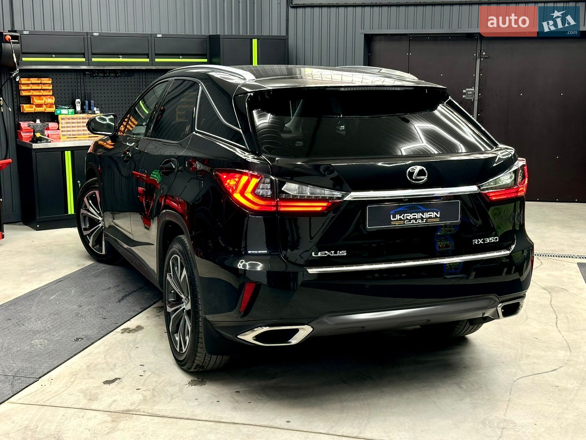 Lexus RX 2019 VIN JTJBZMCAX02044812 фото оголошення 18 з 32