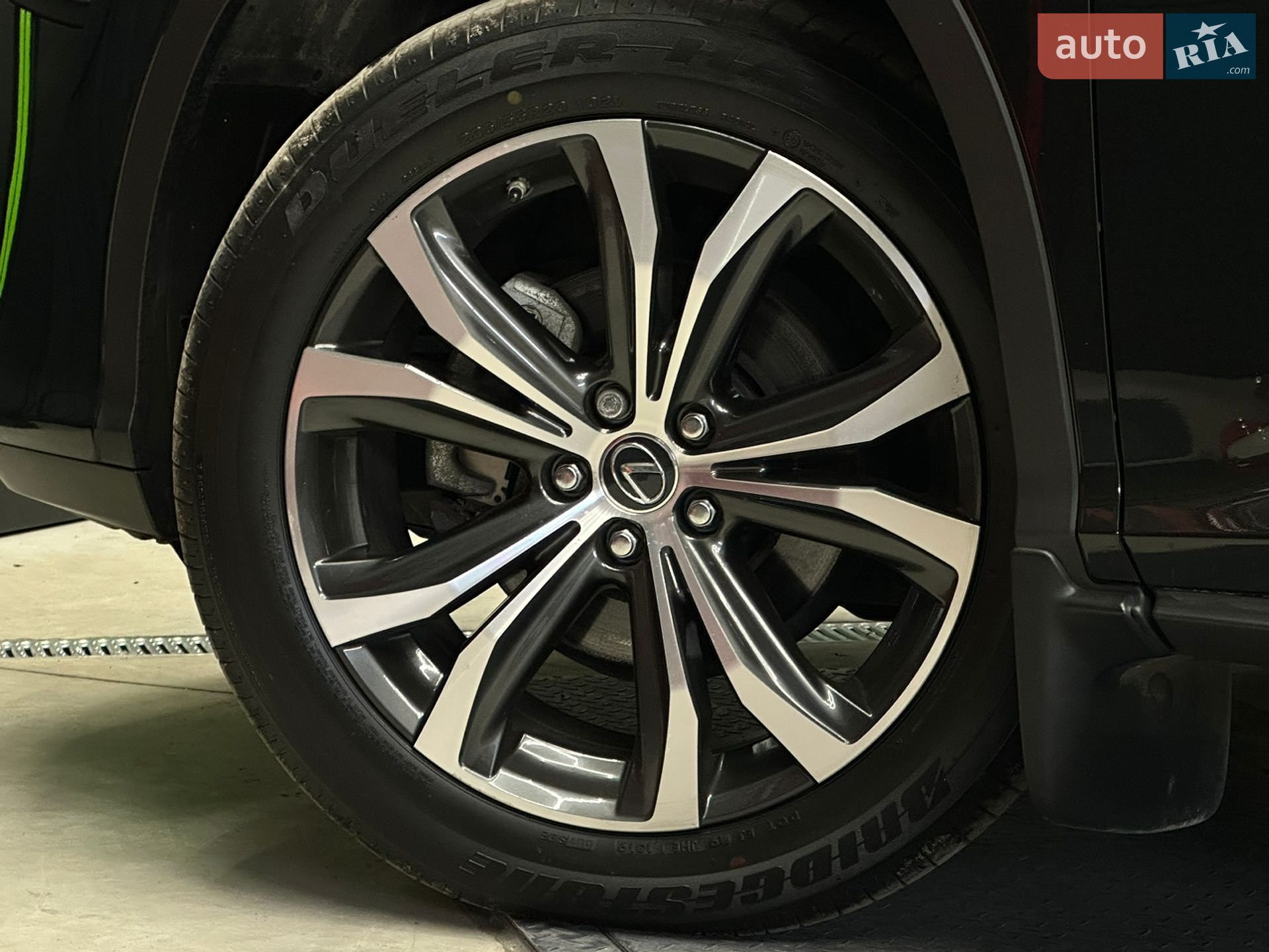Lexus RX 2019 VIN JTJBZMCAX02044812 фото оголошення 20 з 32