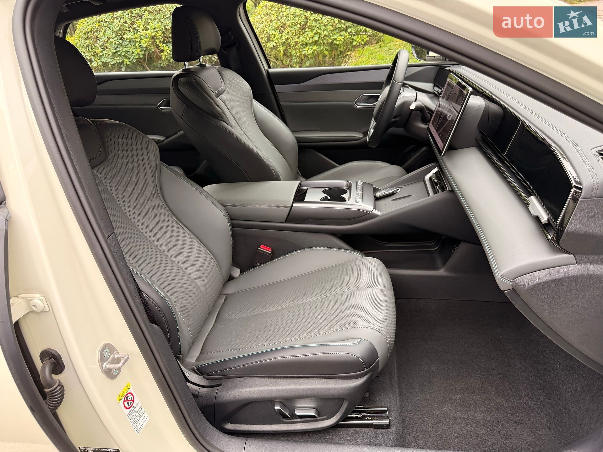 BYD Qin L 2025 VIN LC0CH6CB7S0201411 фото оголошення 32 з 35