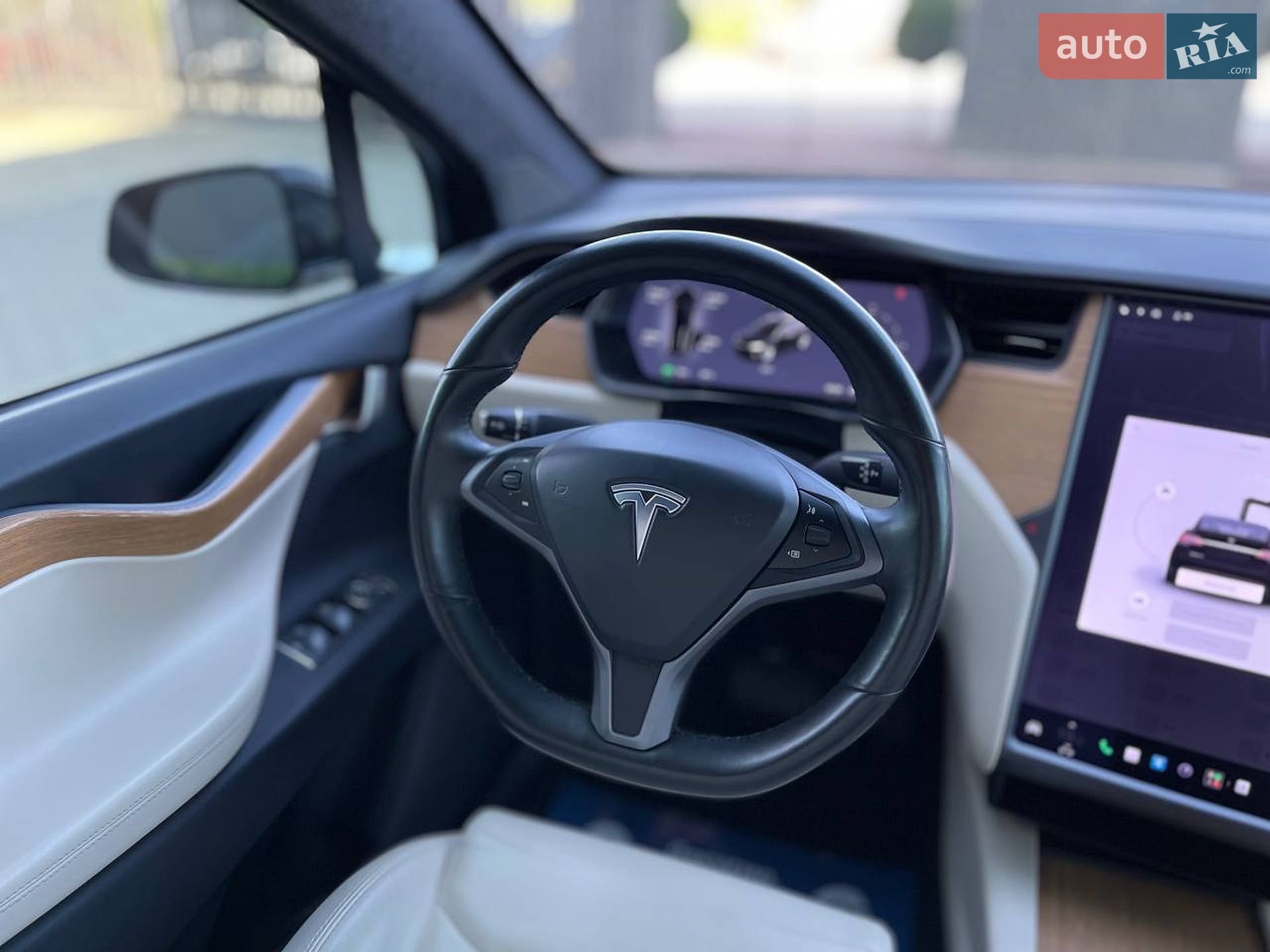 Tesla Model X 2020 VIN 5YJXCCE24LF293117 фото оголошення 17 з 26