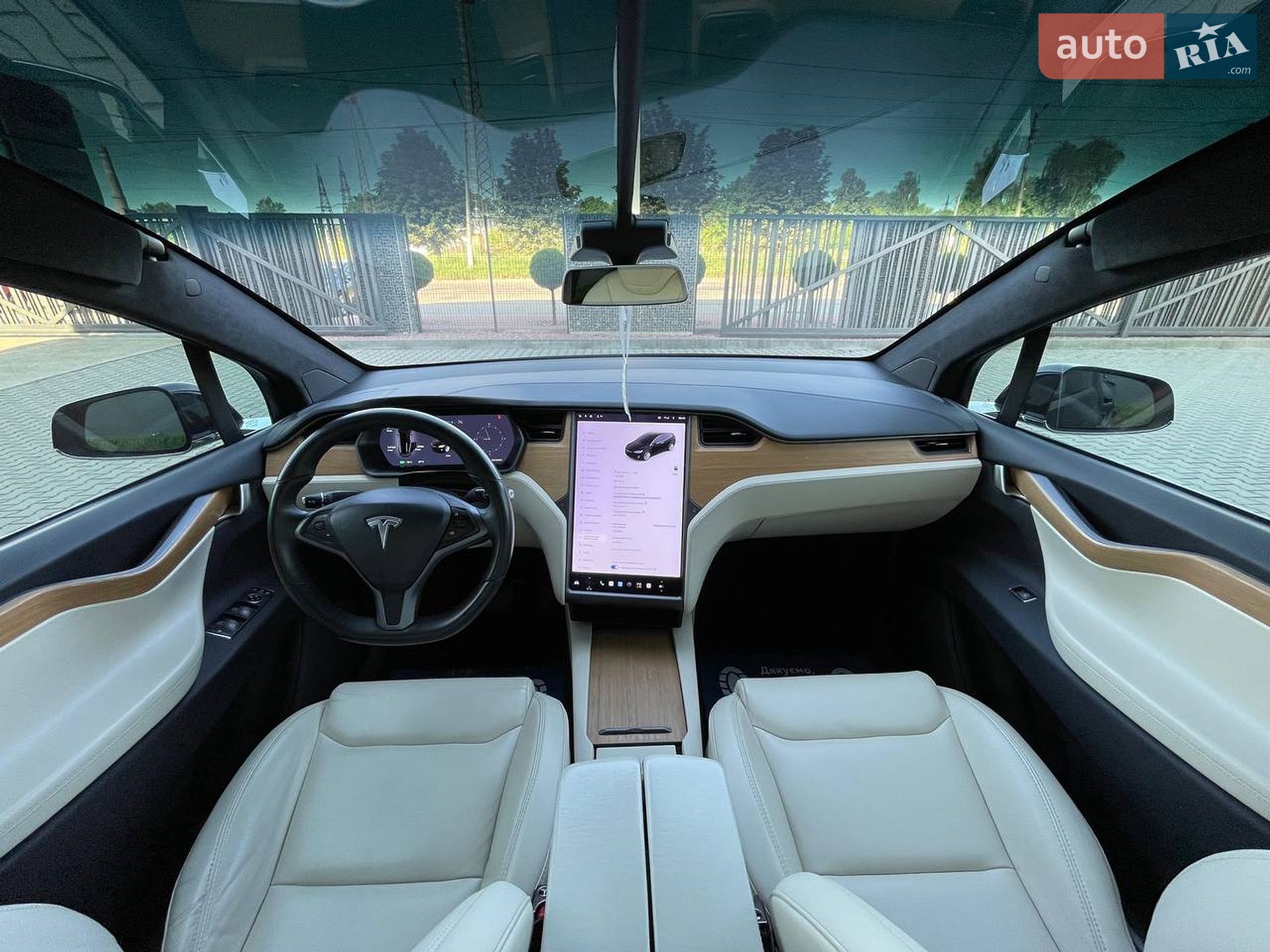 Tesla Model X 2020 VIN 5YJXCCE24LF293117 фото оголошення 18 з 26
