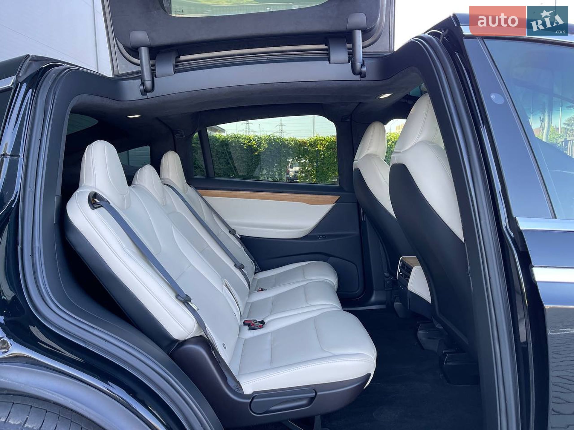 Tesla Model X 2020 VIN 5YJXCCE24LF293117 фото оголошення 21 з 26