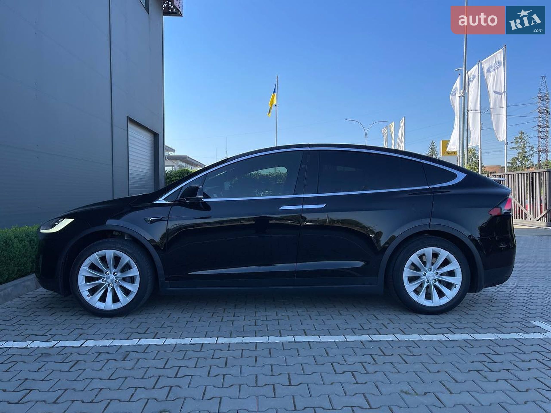 Tesla Model X 2020 VIN 5YJXCCE24LF293117 фото оголошення 5 з 26