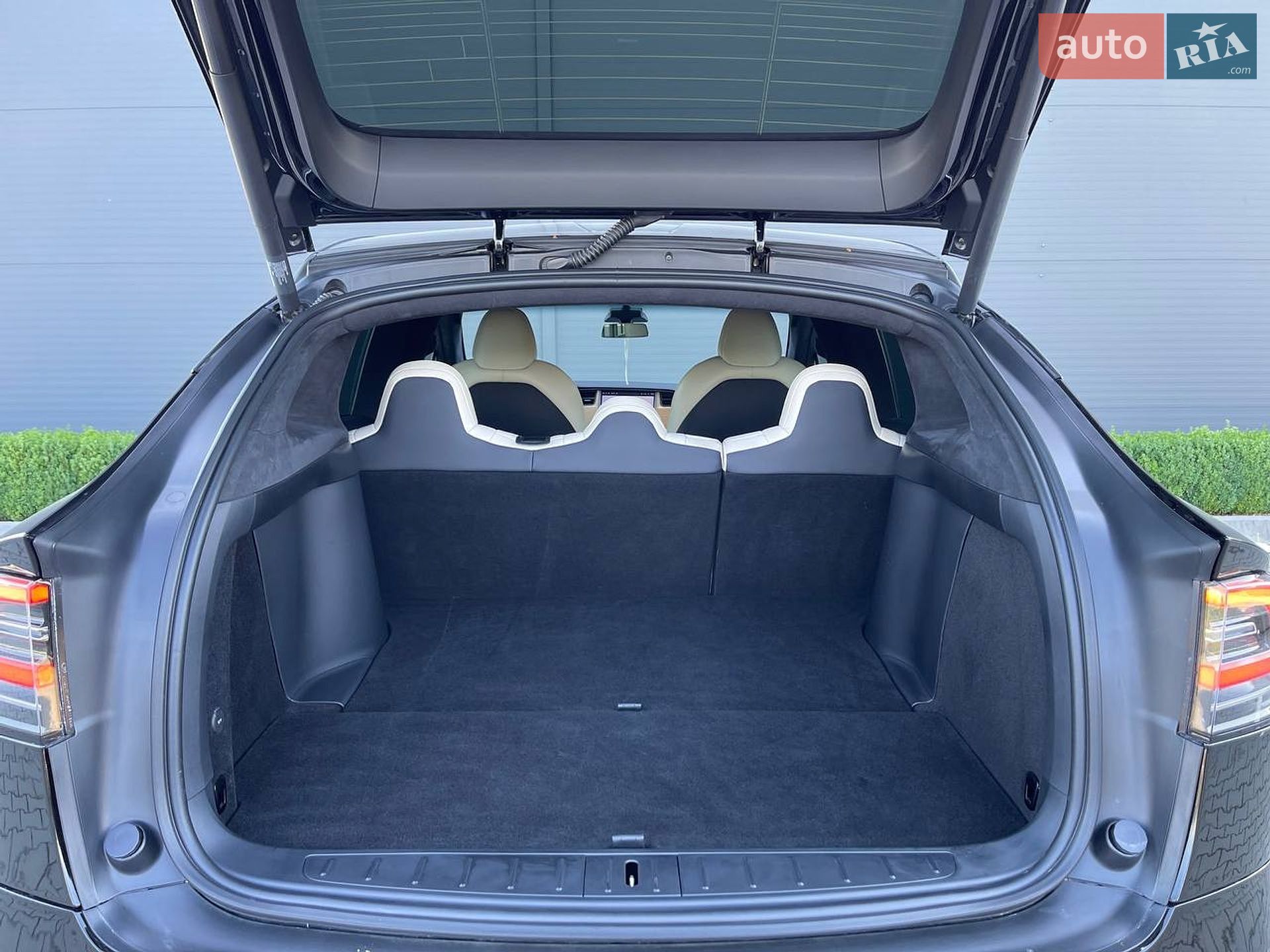 Tesla Model X 2020 VIN 5YJXCCE24LF293117 фото оголошення 25 з 26