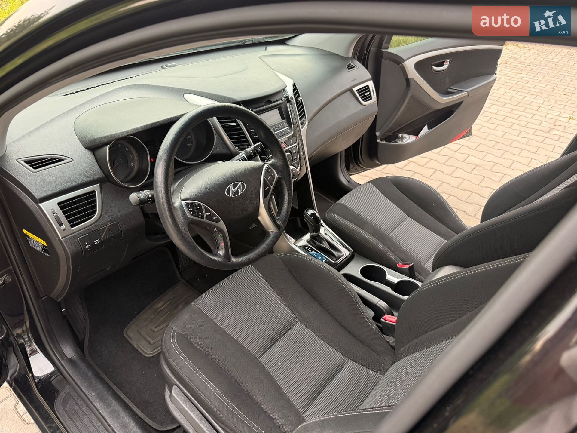 Hyundai Elantra 2016 VIN KMHD35LH7HU348210 фото оголошення 8 з 20