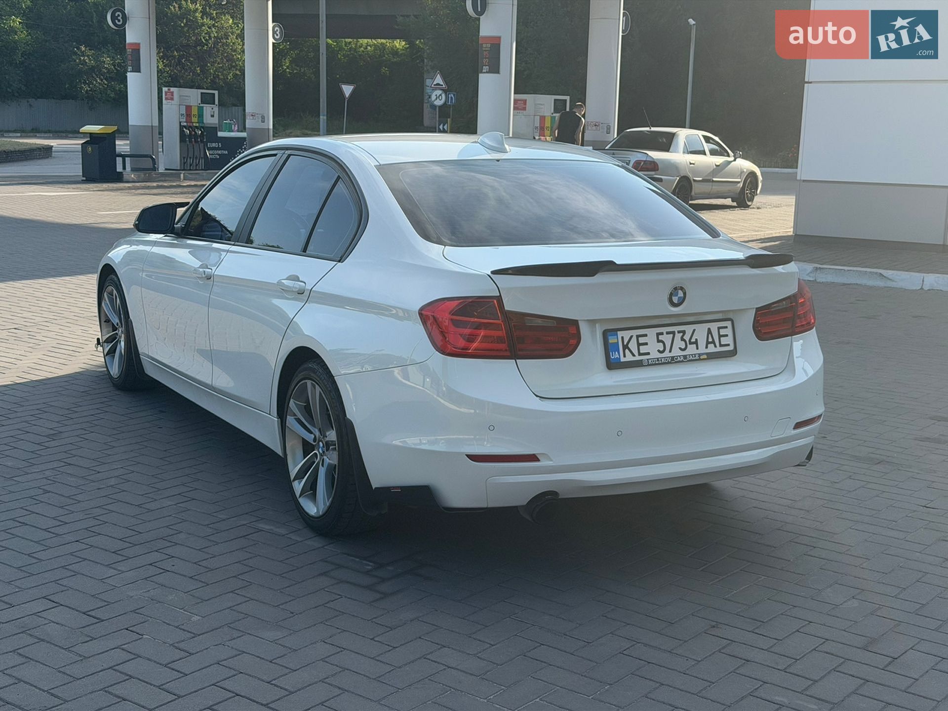 BMW 3 Series 2012 VIN WBA3B11040J403787 фото оголошення 5 з 16