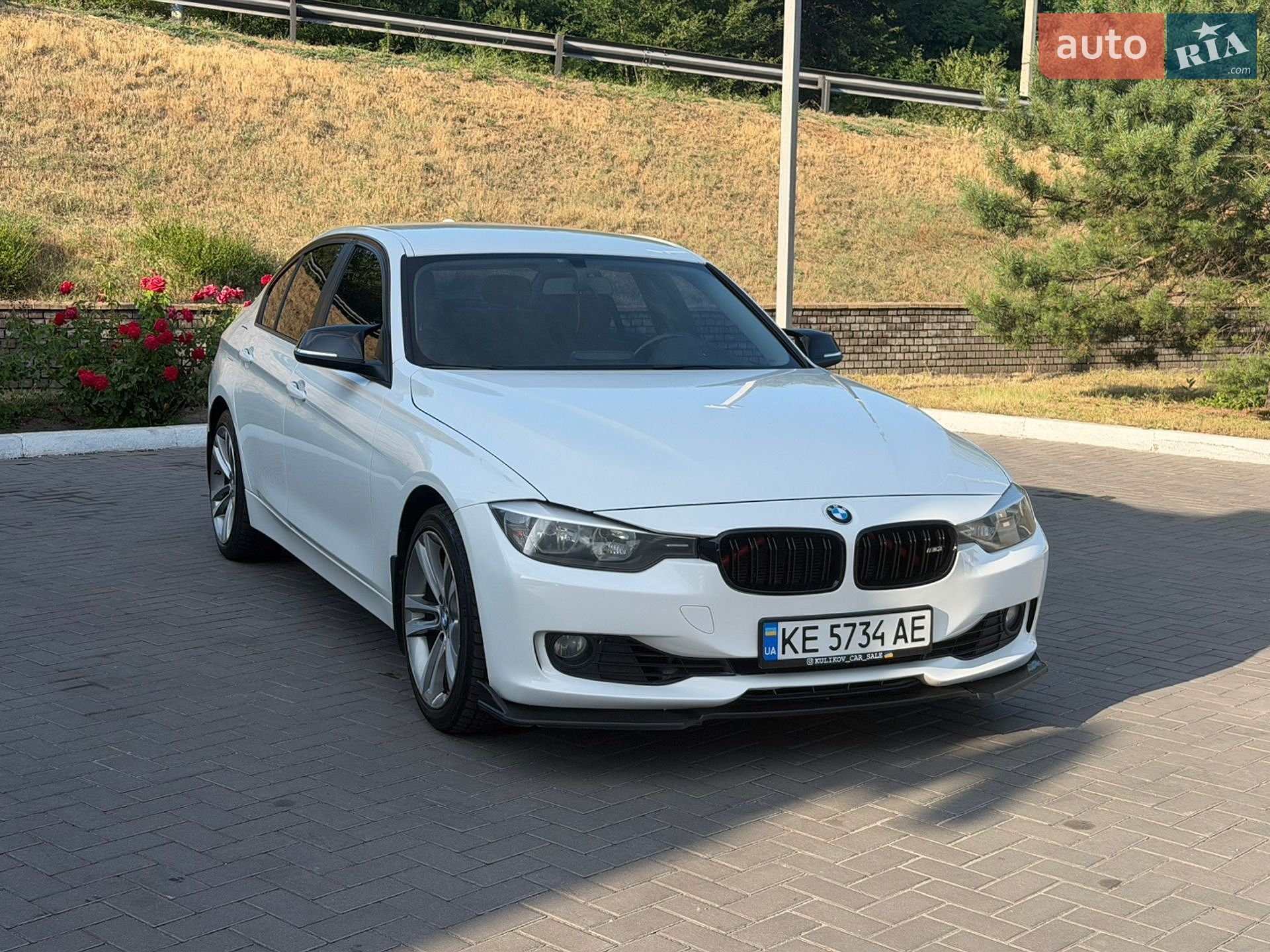 BMW 3 Series 2012 VIN WBA3B11040J403787 фото оголошення 10 з 16