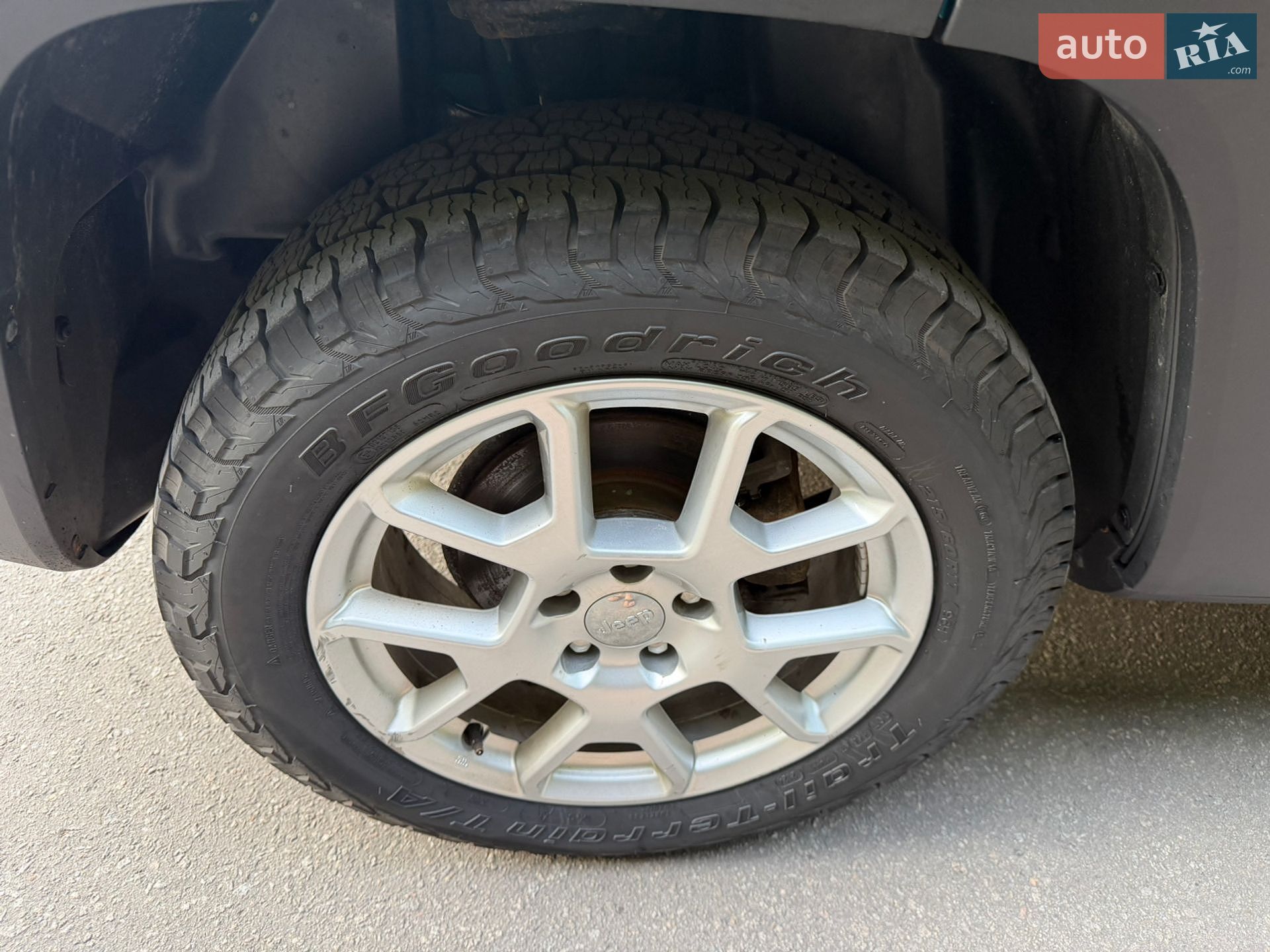 Jeep Renegade 2021 VIN ZACNJDBB3MPM76653 фото оголошення 20 з 65