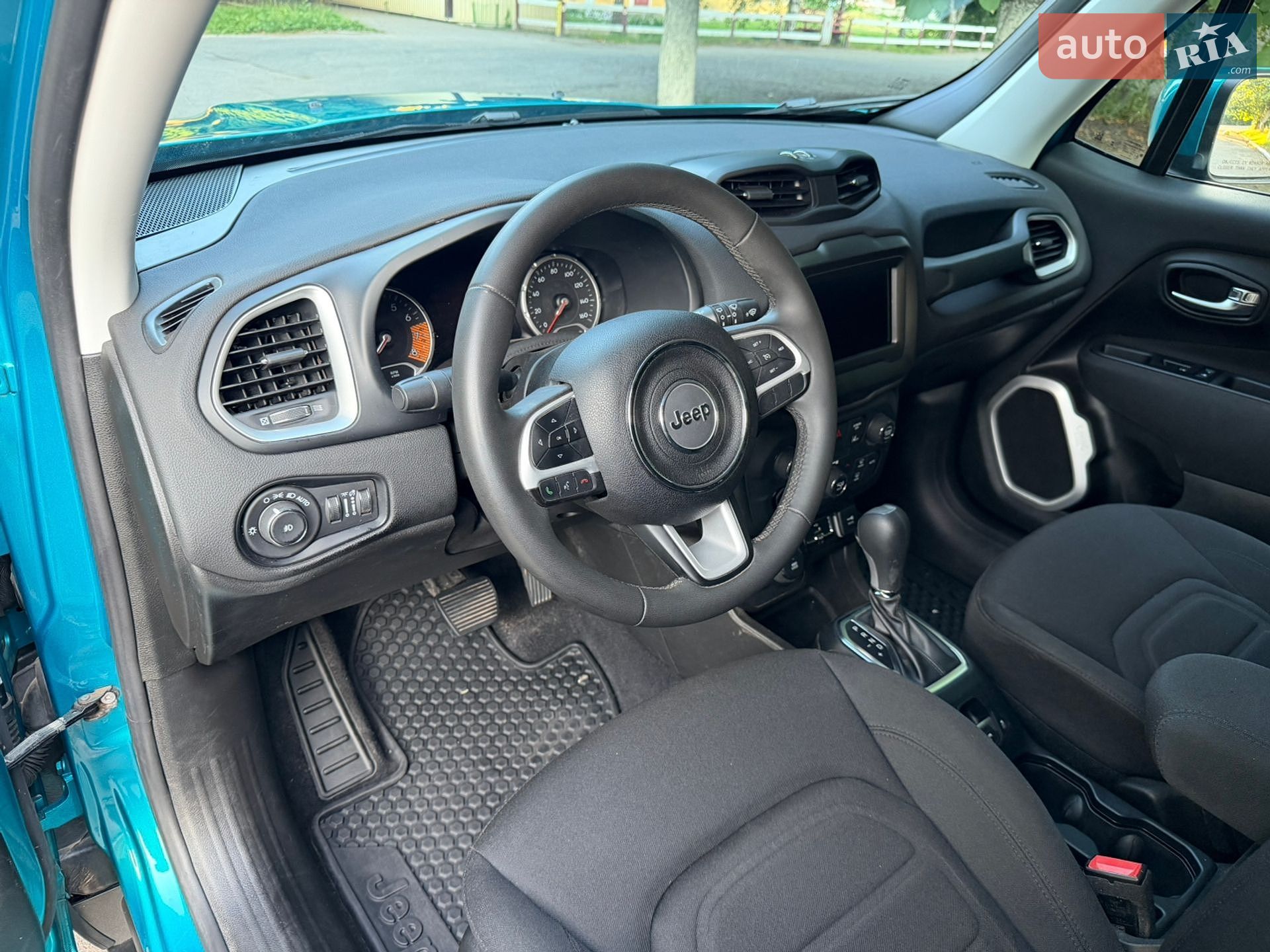 Jeep Renegade 2021 VIN ZACNJDBB3MPM76653 фото оголошення 27 з 65