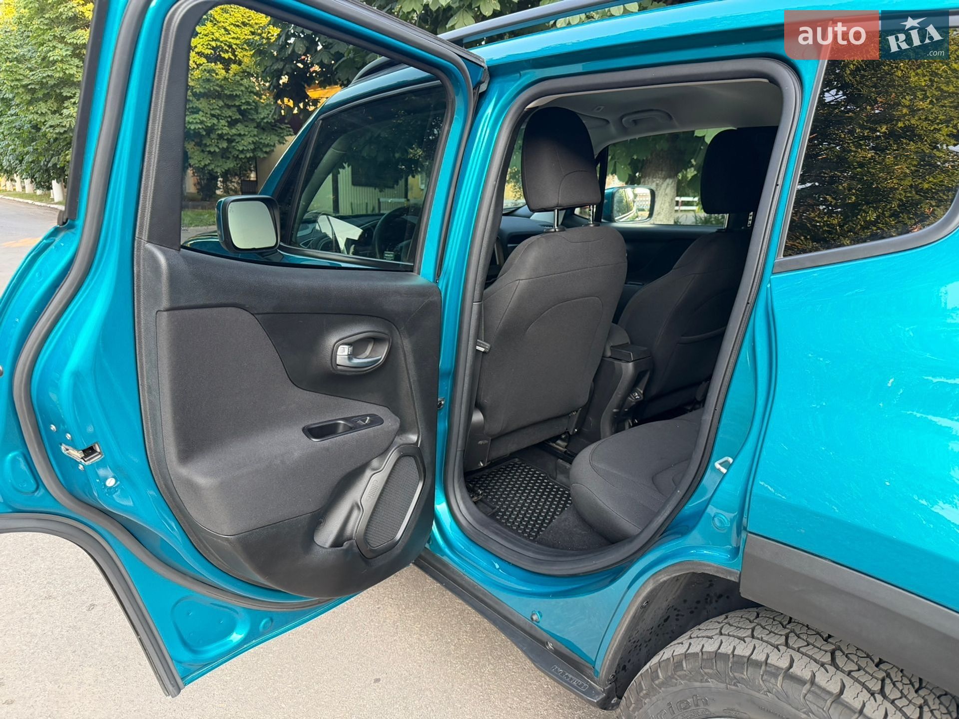 Jeep Renegade 2021 VIN ZACNJDBB3MPM76653 фото оголошення 28 з 65