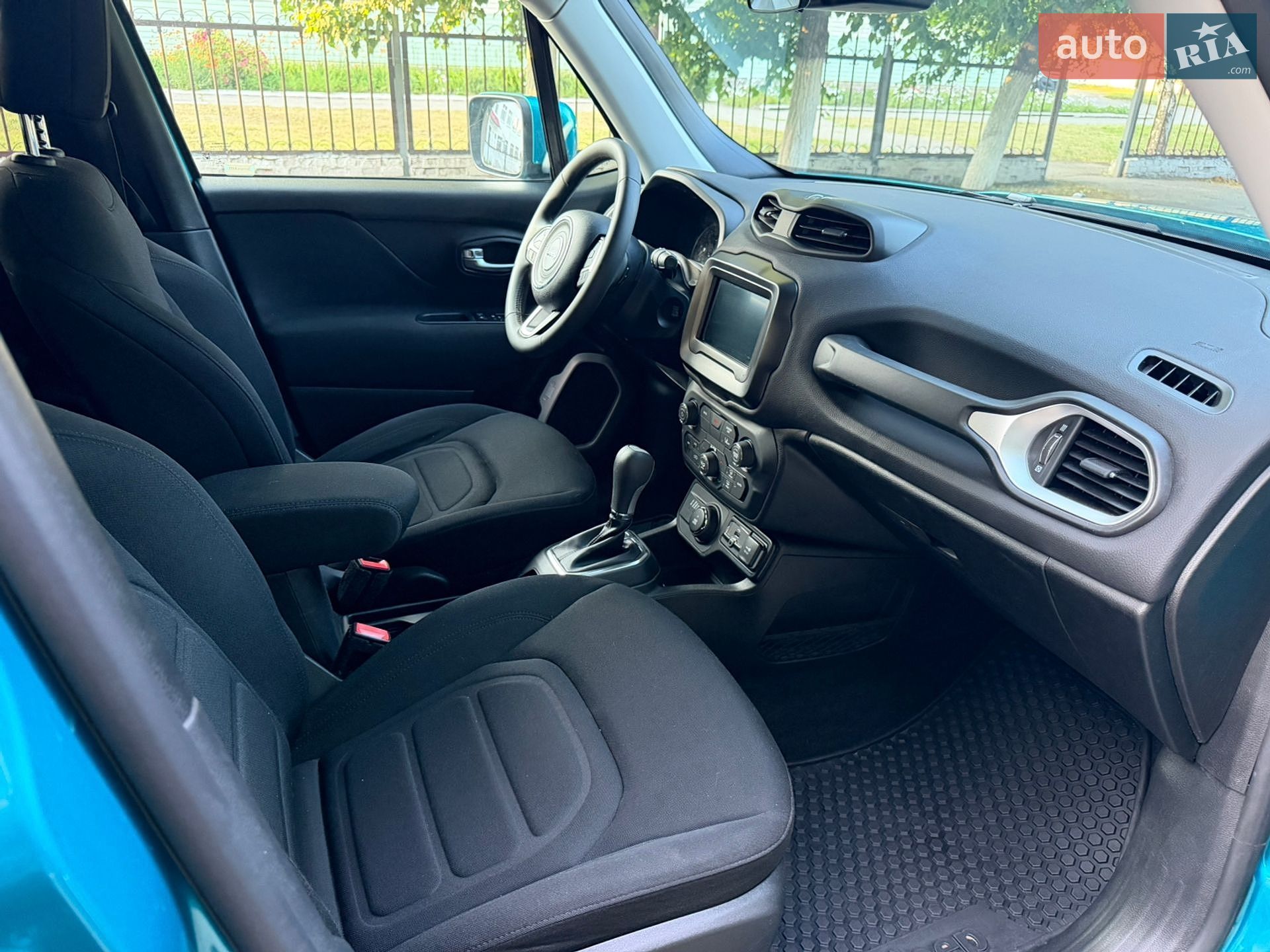 Jeep Renegade 2021 VIN ZACNJDBB3MPM76653 фото оголошення 40 з 65