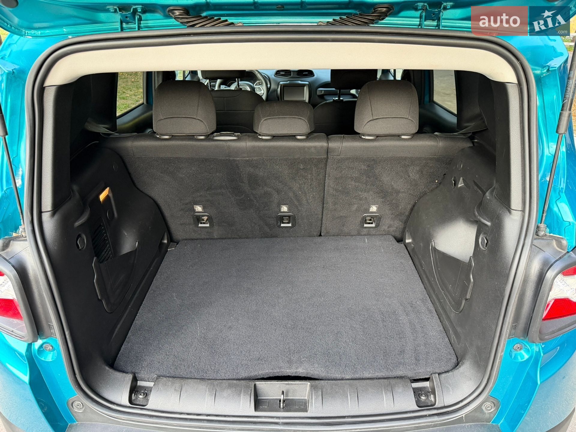 Jeep Renegade 2021 VIN ZACNJDBB3MPM76653 фото оголошення 60 з 65
