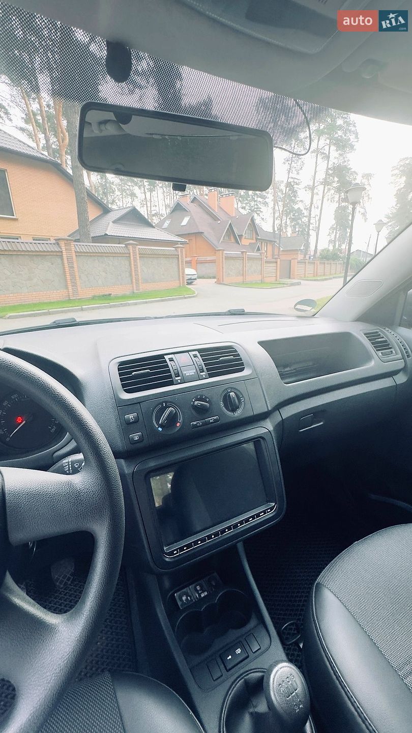 Skoda Fabia 2011 VIN TMBJM25J5B3169079 фото оголошення 12 з 17