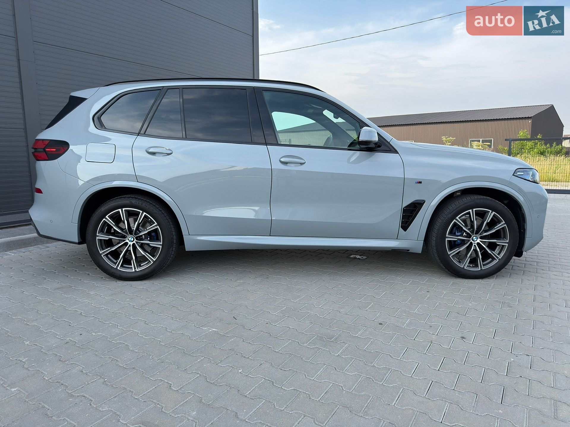 BMW X5 2025 VIN 5UX23EU00S9Z55806 фото оголошення 9 з 116