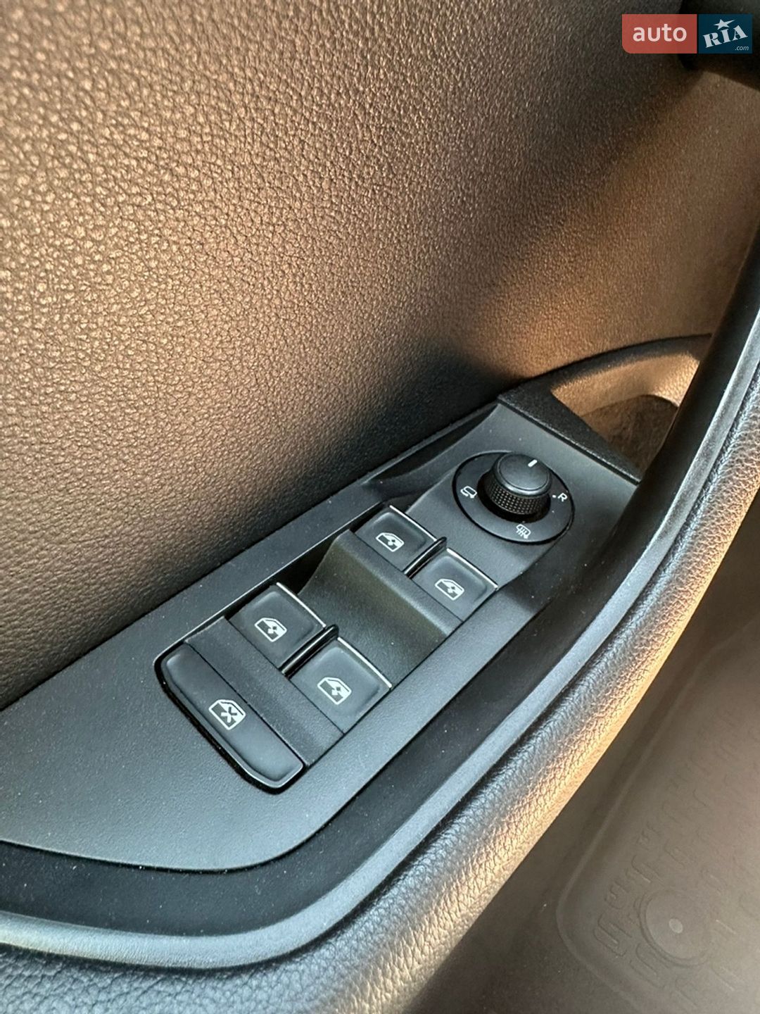 Skoda Superb 2015 VIN TMBJJ9NP0G7014753 фото оголошення 37 з 72