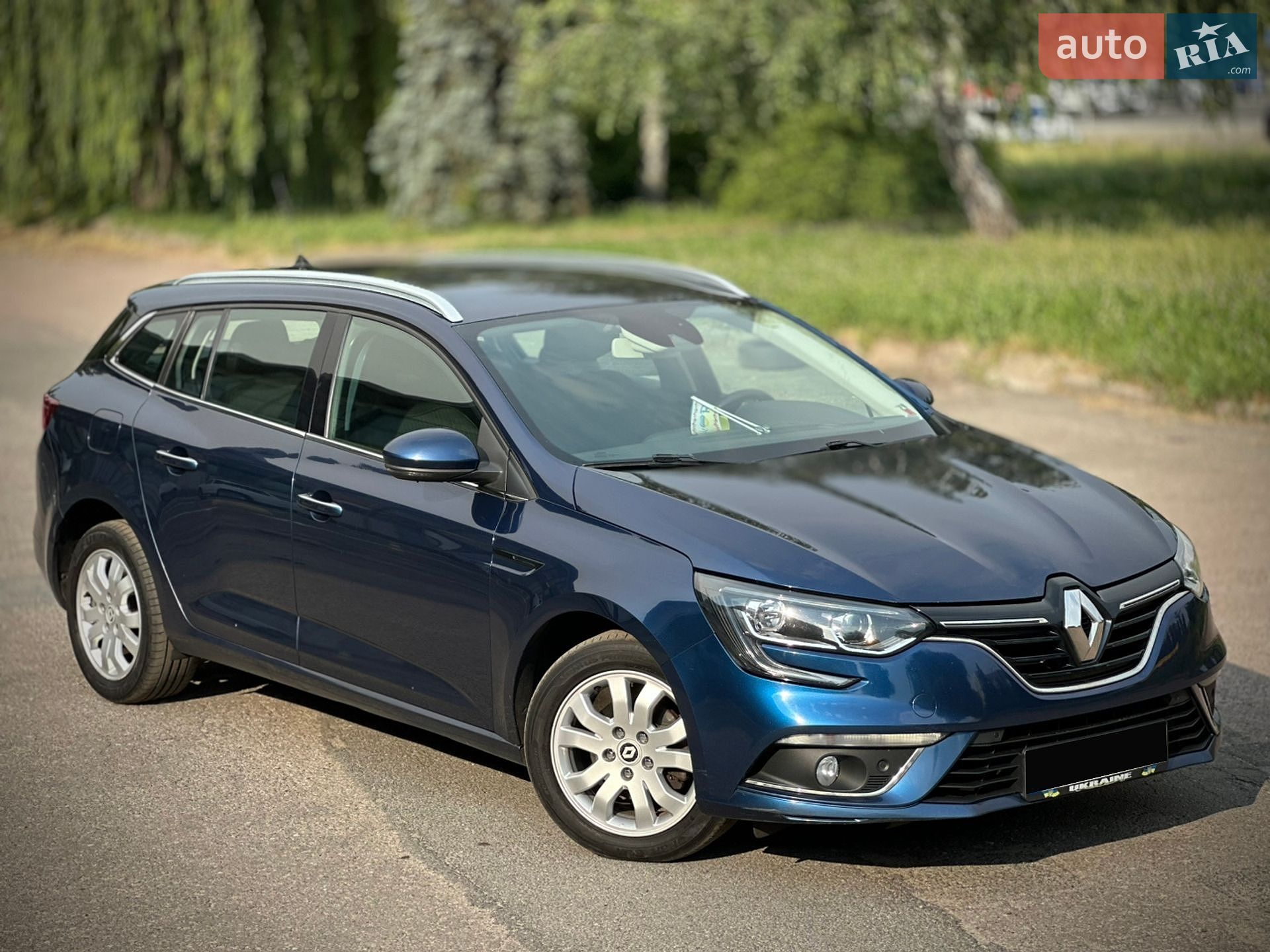 Renault Megane 2018 VIN VF1RFB00861062345 фото оголошення 3 з 33