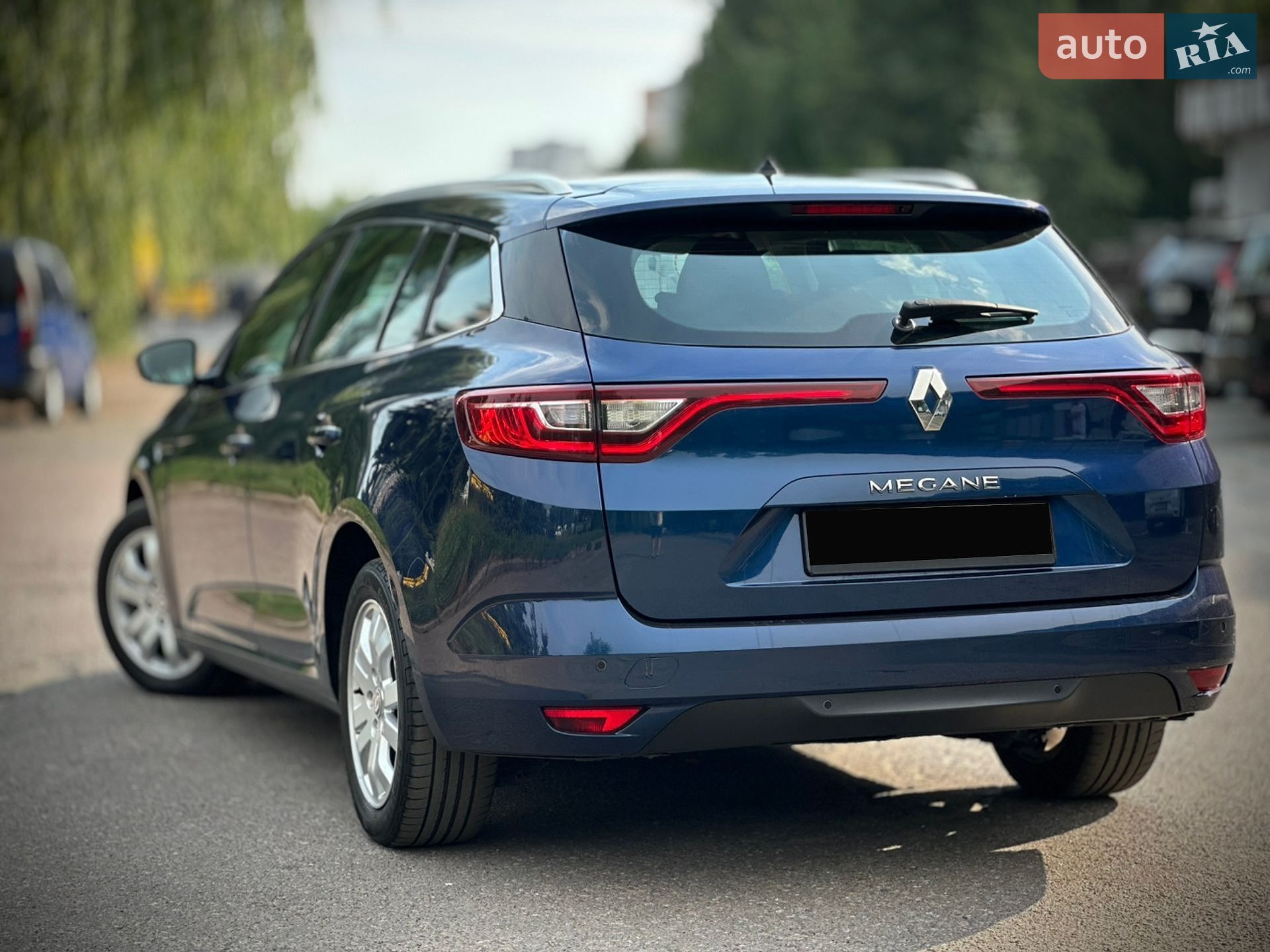 Renault Megane 2018 VIN VF1RFB00861062345 фото оголошення 8 з 33