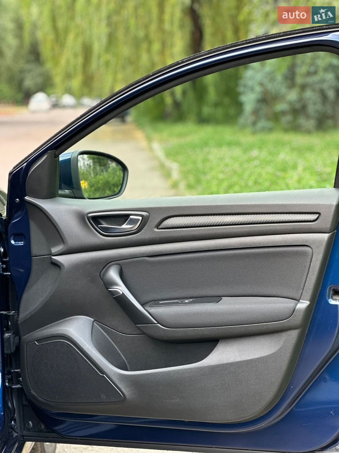 Renault Megane 2018 VIN VF1RFB00861062345 фото оголошення 27 з 33