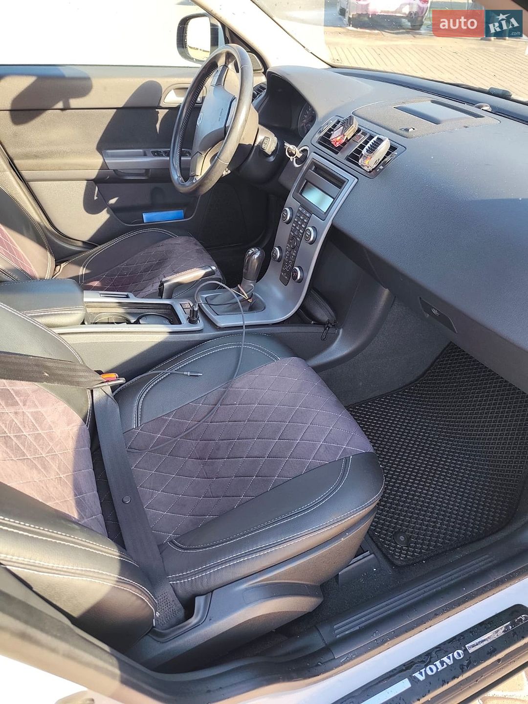 Volvo V50 2010 VIN YV1MW76F2A2548819 фото оголошення 6 з 19