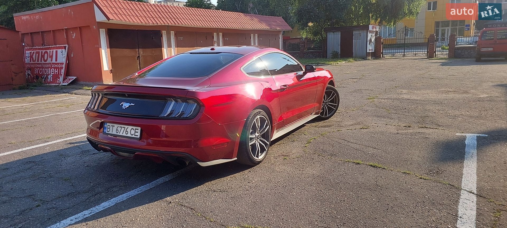 Ford Mustang 2017 VIN 1FA6P8TH5H5229414 фото оголошення 11 з 21