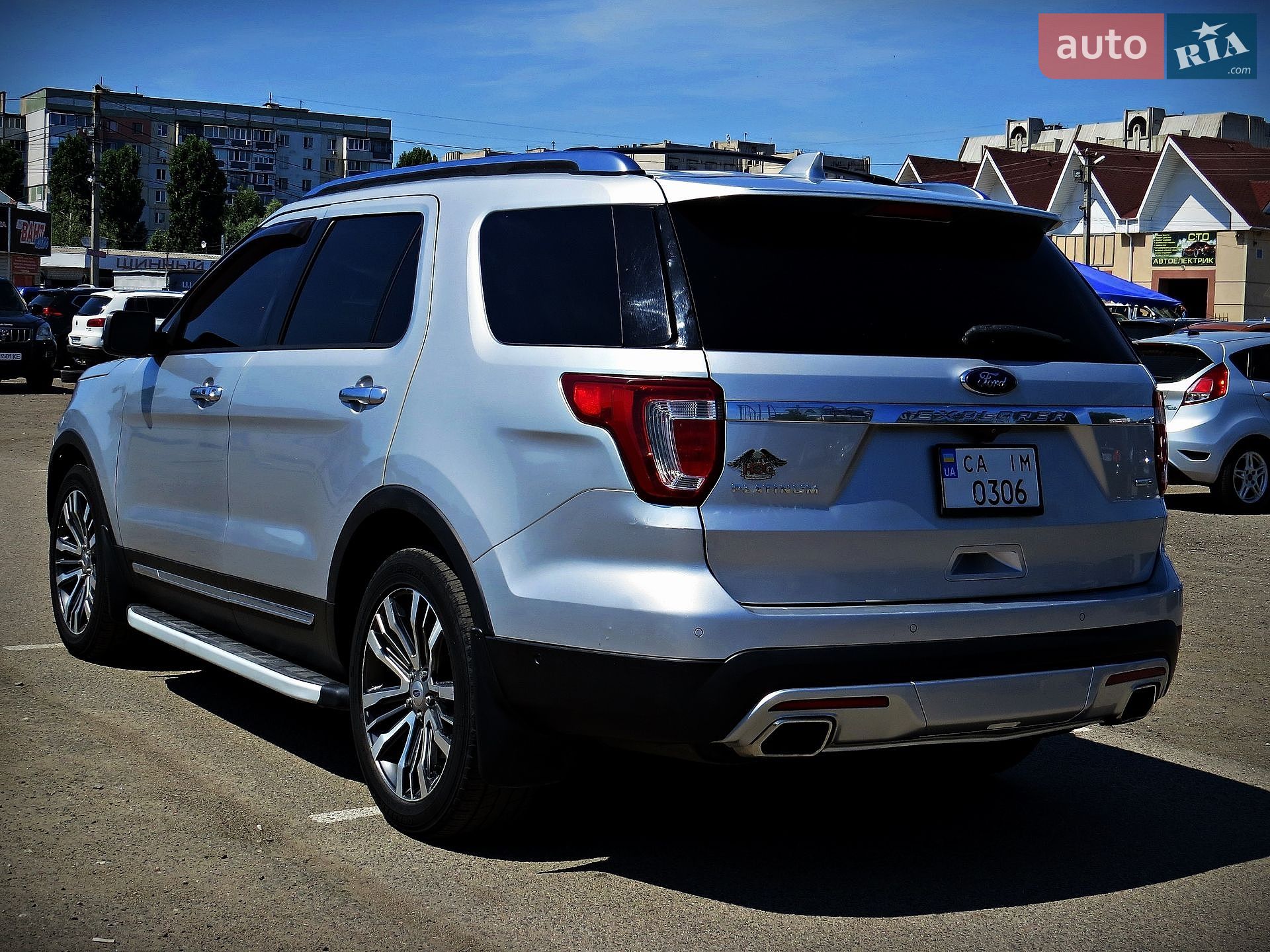 Ford FORD Explorer 2017 VIN 1FM5K8HT5HGB84475 фото оголошення 4 з 22