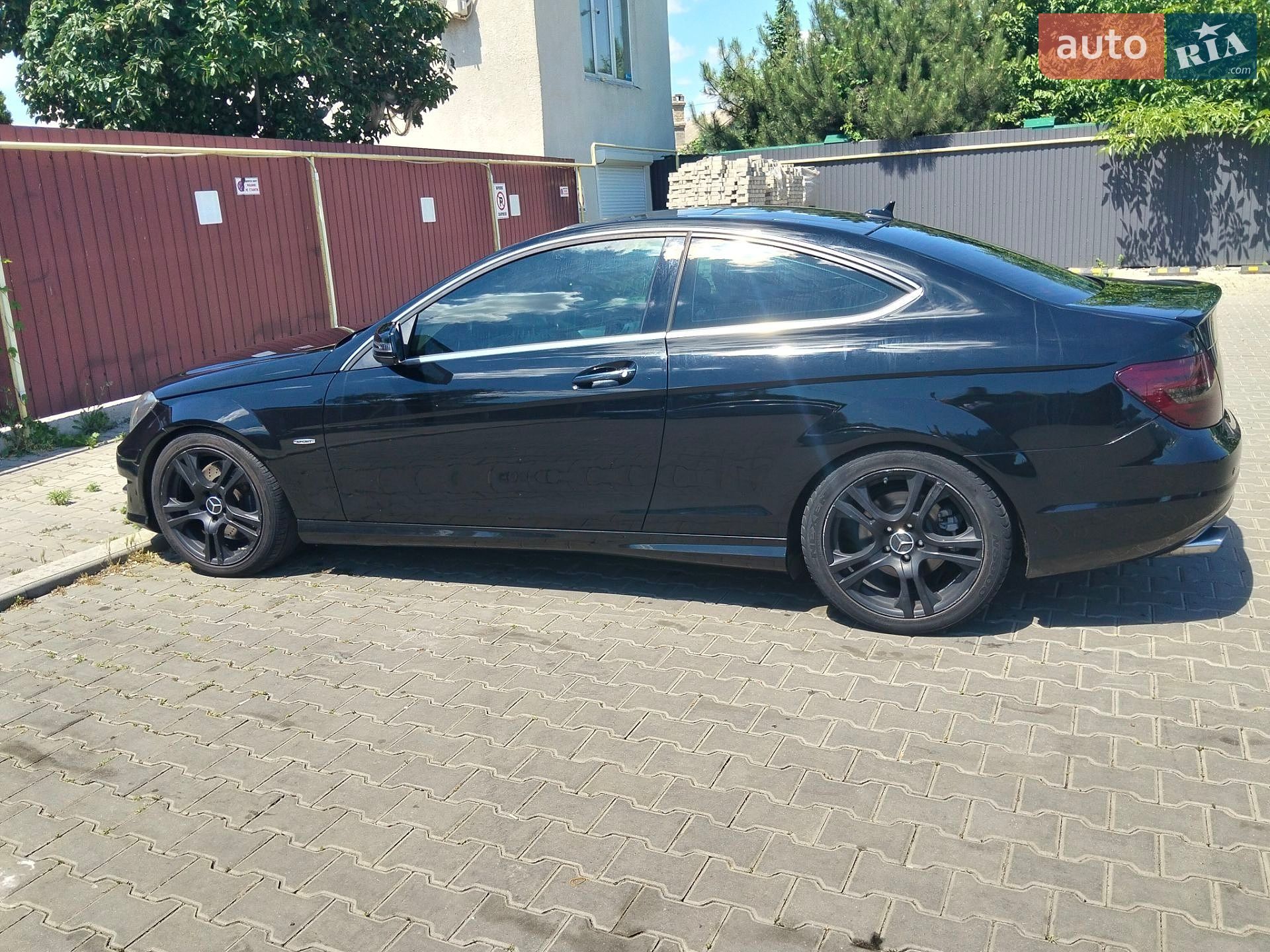 Mercedes-Benz C-Class 2012 VIN WDDGJ4HB0DF963515 фото оголошення 7 з 21