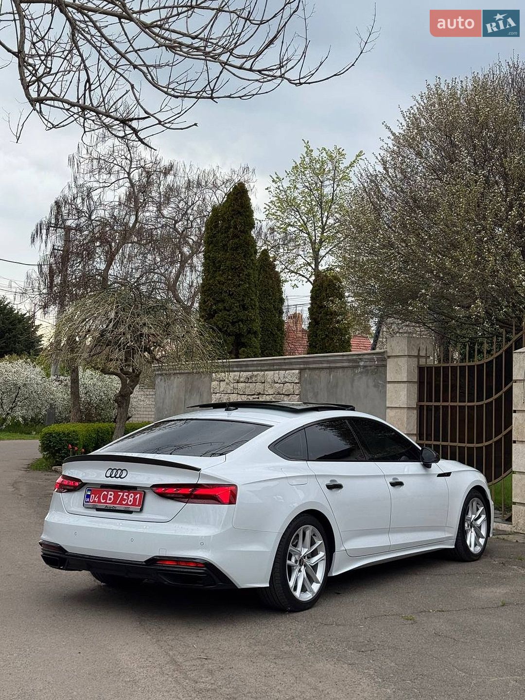 Audi A5 2023 VIN WAUFACF53PA036777 фото оголошення 3 з 10
