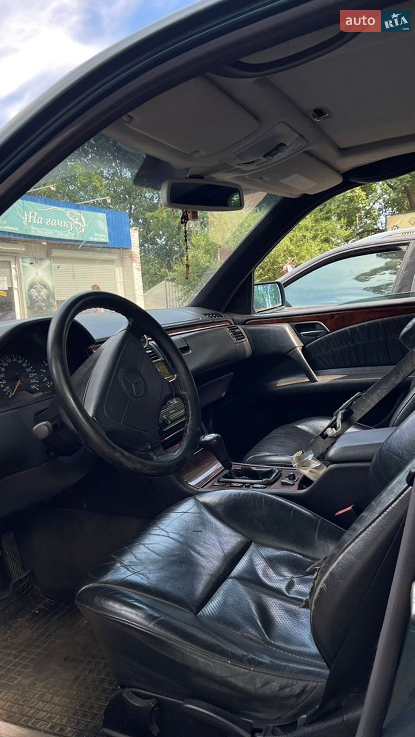 Mercedes-Benz E-Class 1998 VIN WDB2100631A604316 фото оголошення 4 з 4