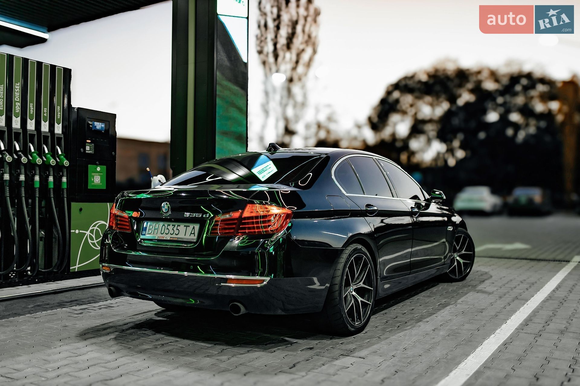 BMW 5 Series 2013 VIN WBA5D51050D060139 фото оголошення 6 з 9