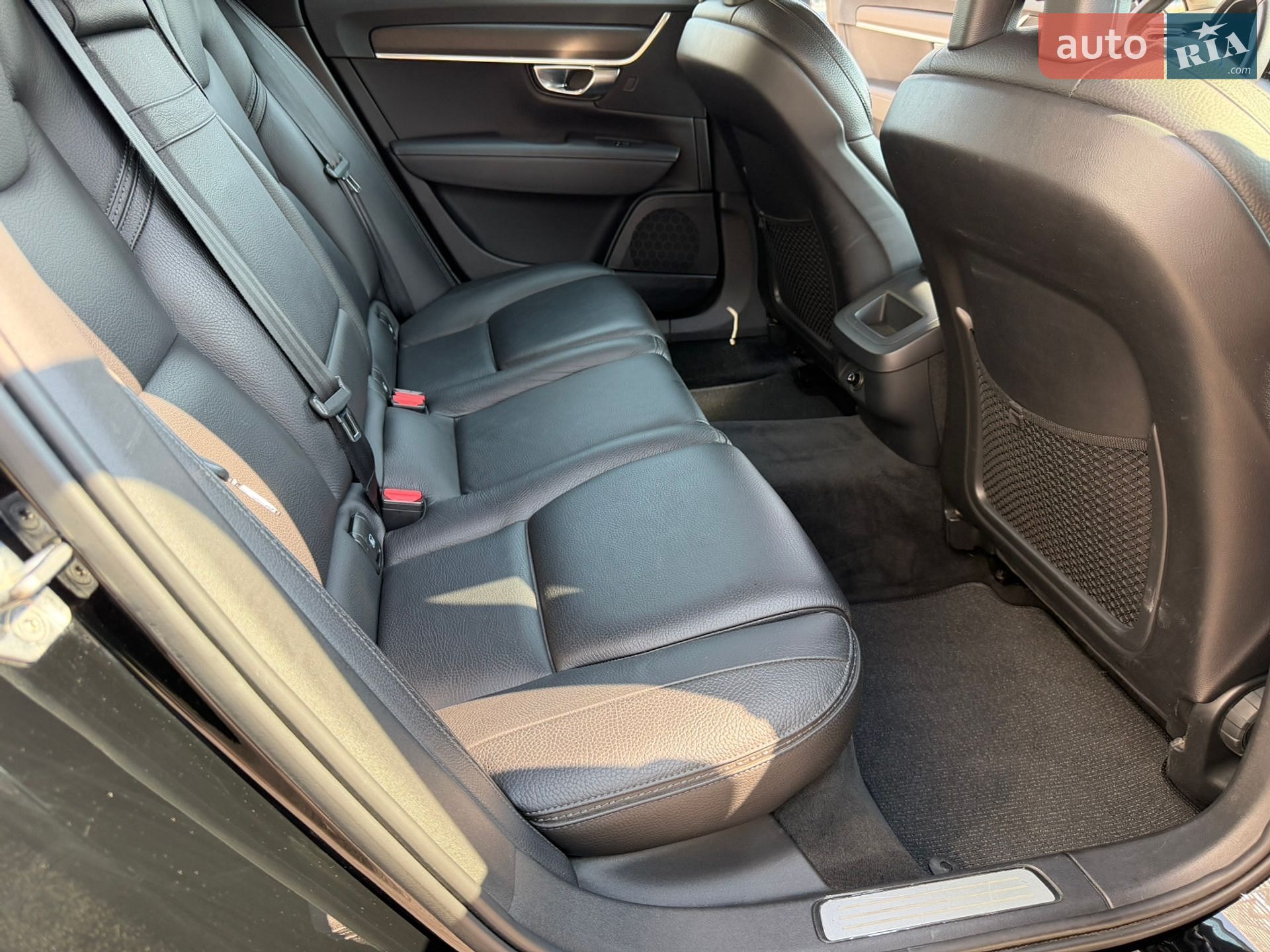 Volvo V90 Cross Country 2018 VIN YV1PZ25TCK1076503 фото оголошення 15 з 33
