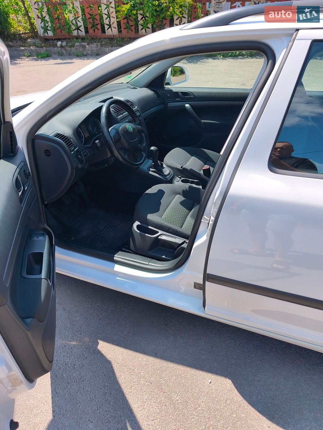 Skoda Octavia 2011 VIN TMBJA61Z5C2009982 фото оголошення 8 з 15