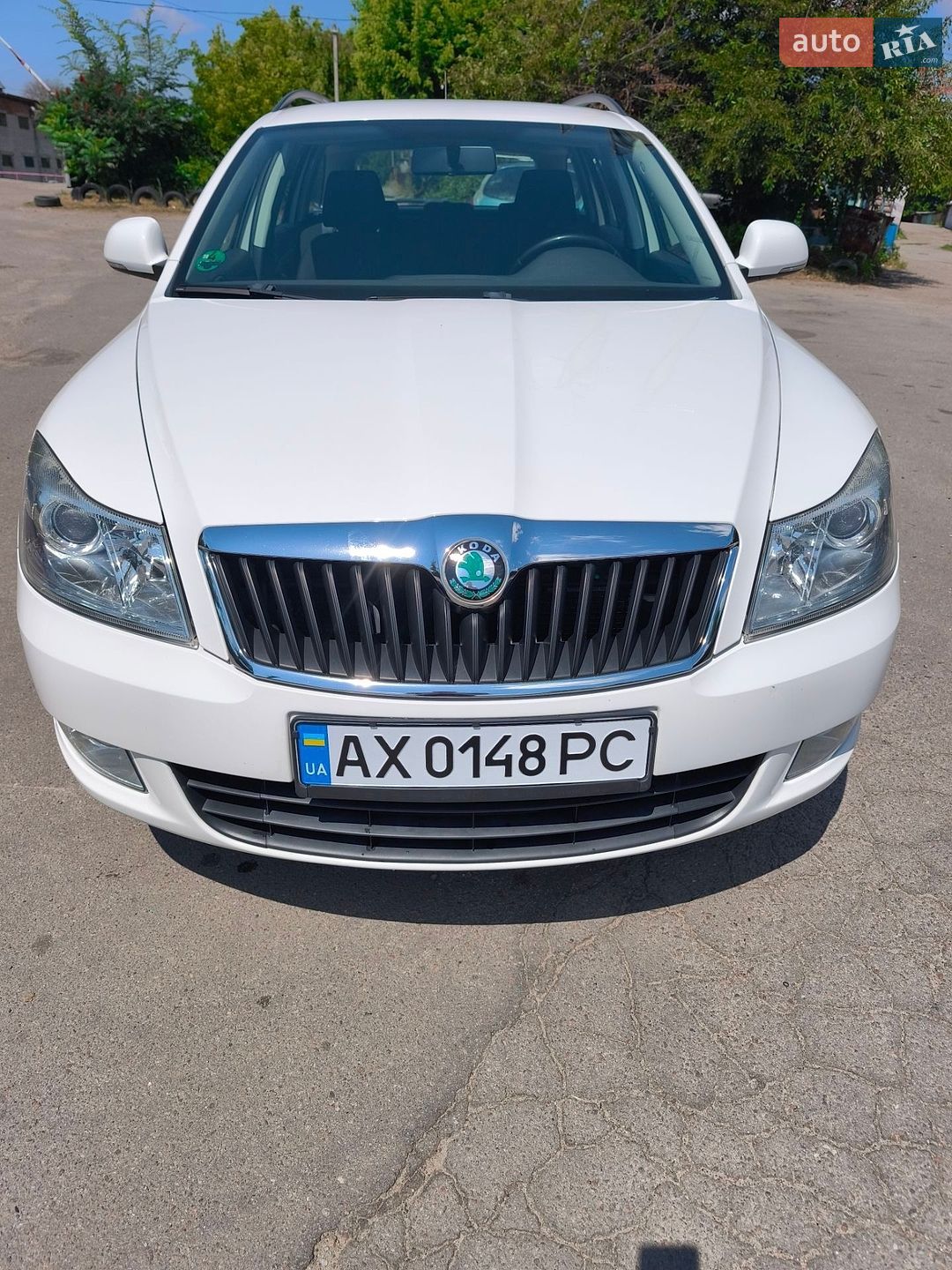Skoda Octavia 2011 VIN TMBJA61Z5C2009982 фото оголошення 2 з 15