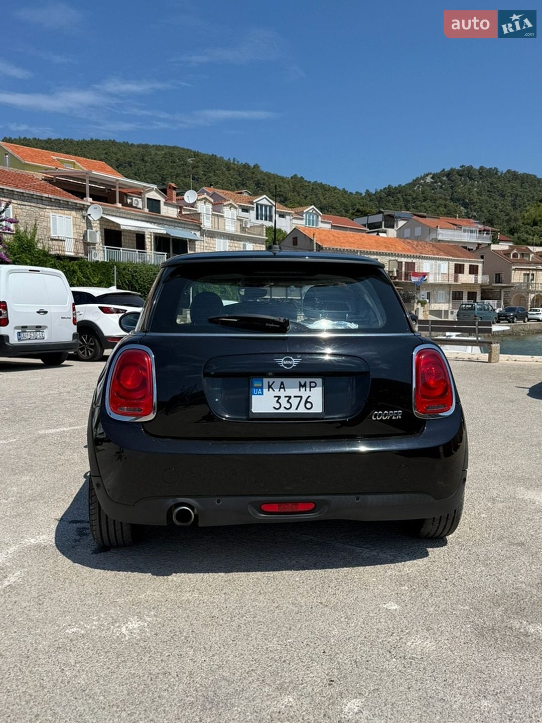 MINI Cooper 2019 VIN WMWXP5C58K2L07953 фото оголошення 4 з 22