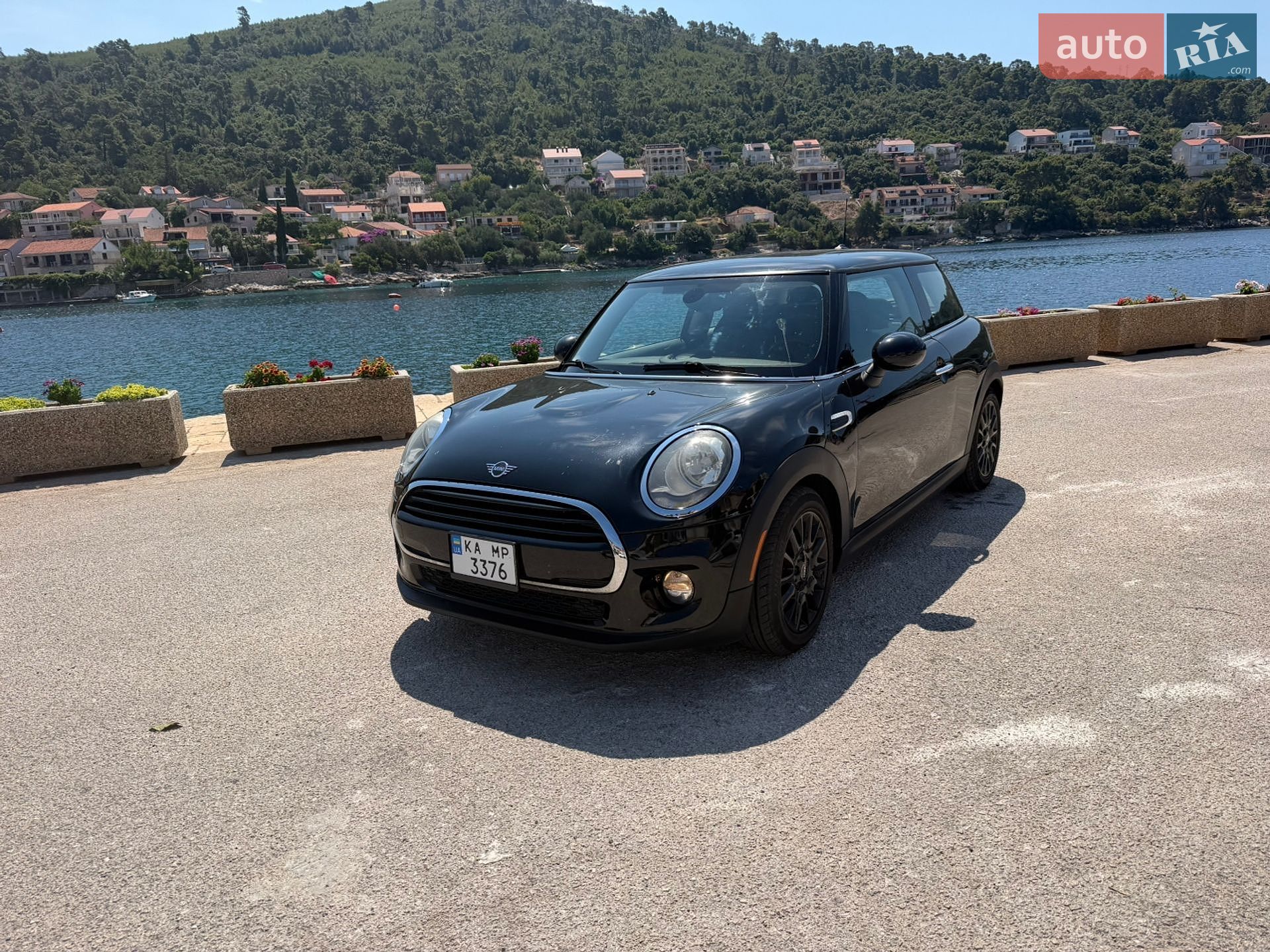 MINI Cooper 2019 VIN WMWXP5C58K2L07953 фото оголошення 10 з 22