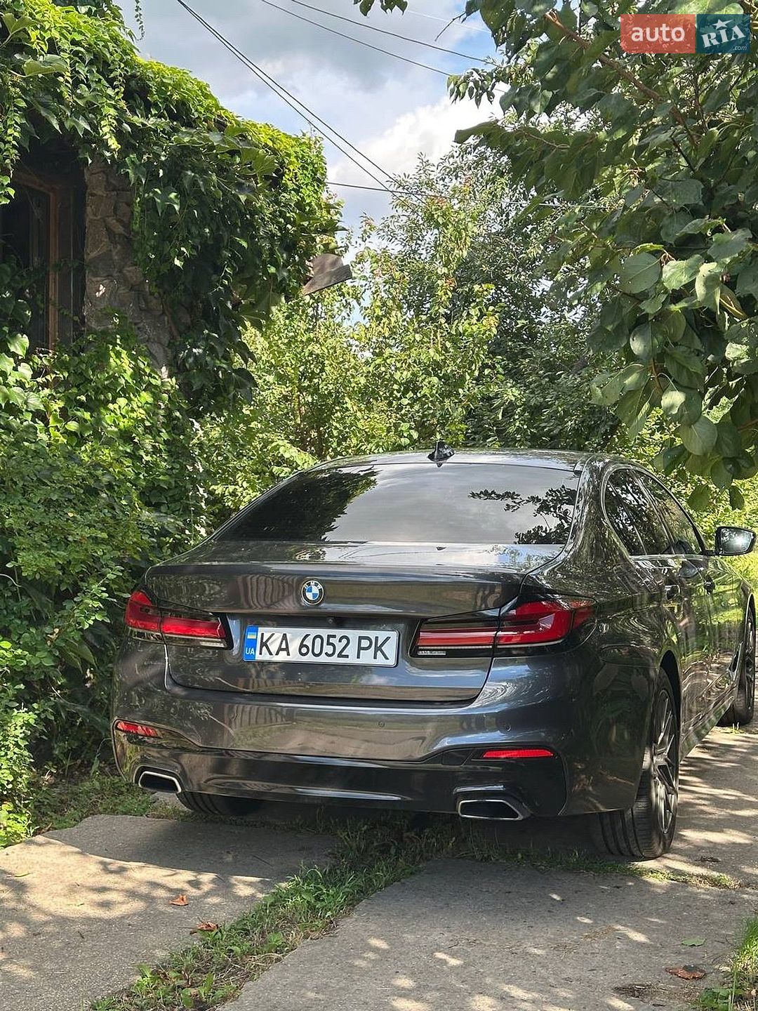 BMW 5 Series 2020 VIN WBAJR3C06LWW80766 фото оголошення 4 з 26