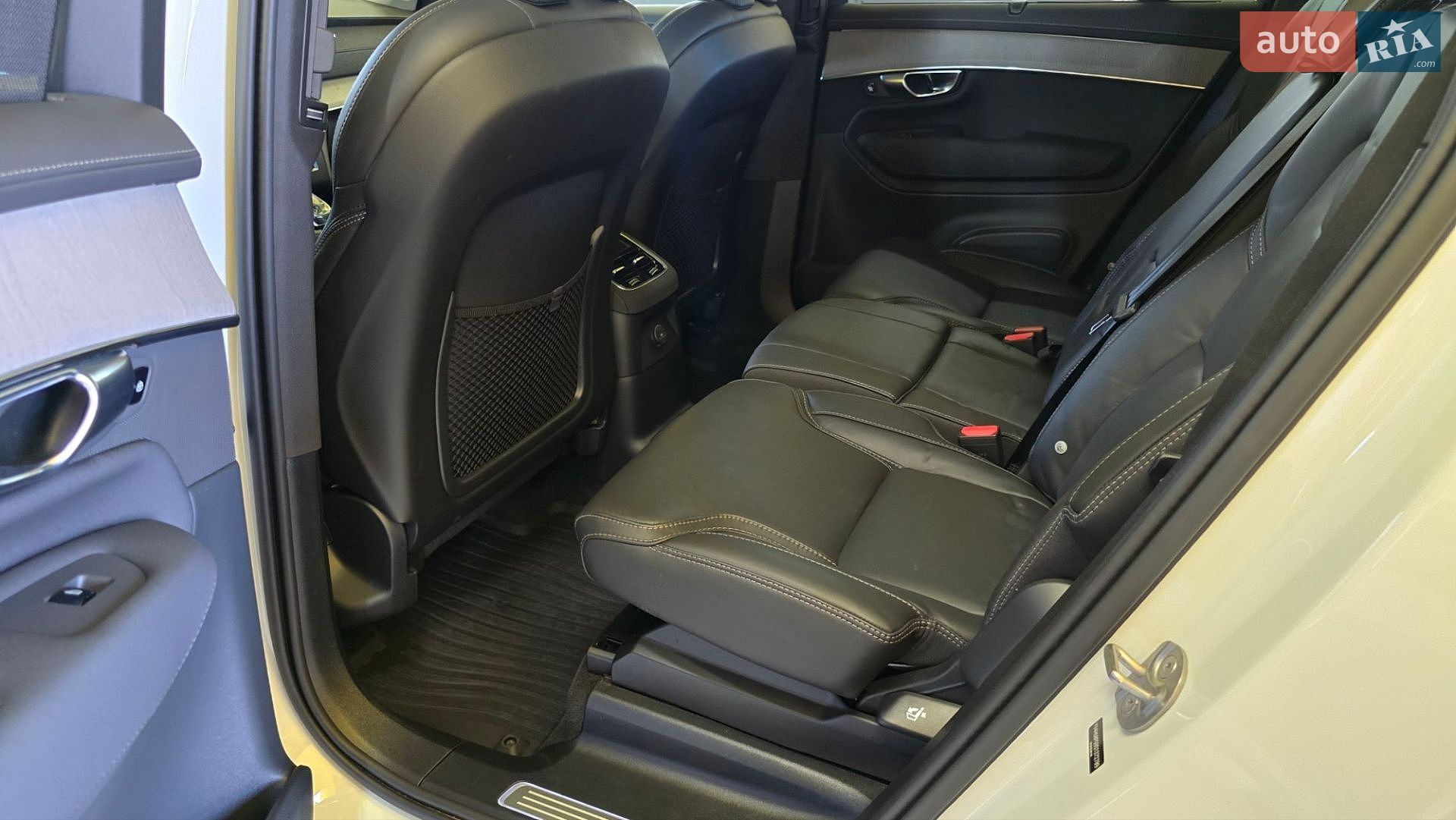 Volvo XC90 2025 VIN YV4H60PG9S1372709 фото оголошення 16 з 89