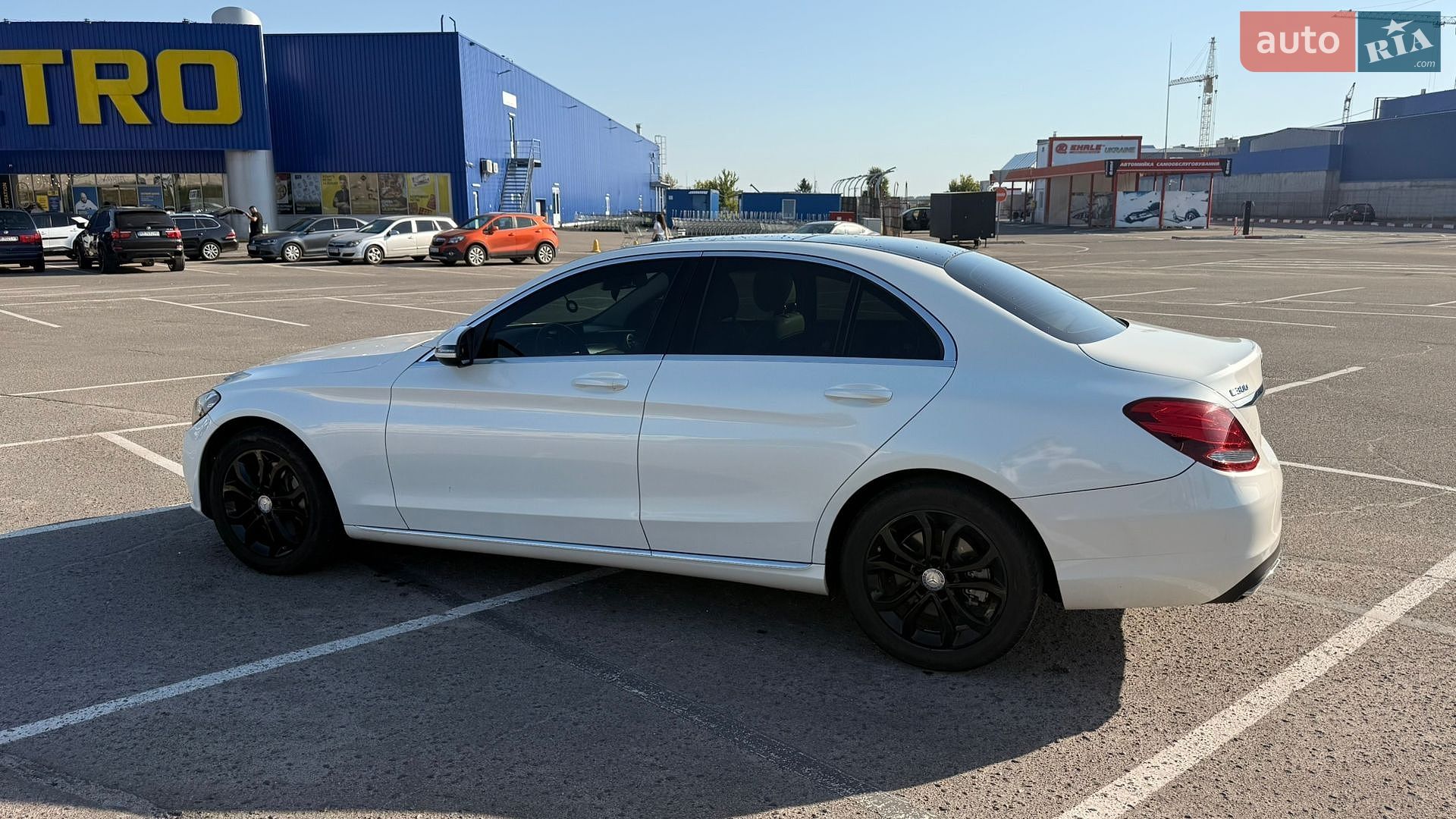 Mercedes-Benz C-Class 2015 VIN WDDWF4KB2GR135801 фото оголошення 4 з 16