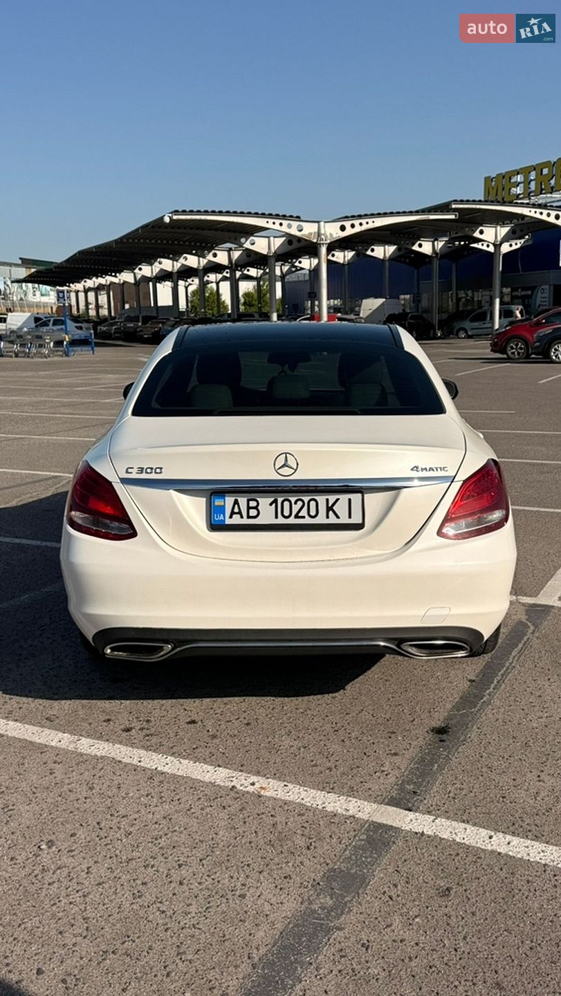 Mercedes-Benz C-Class 2015 VIN WDDWF4KB2GR135801 фото оголошення 5 з 16