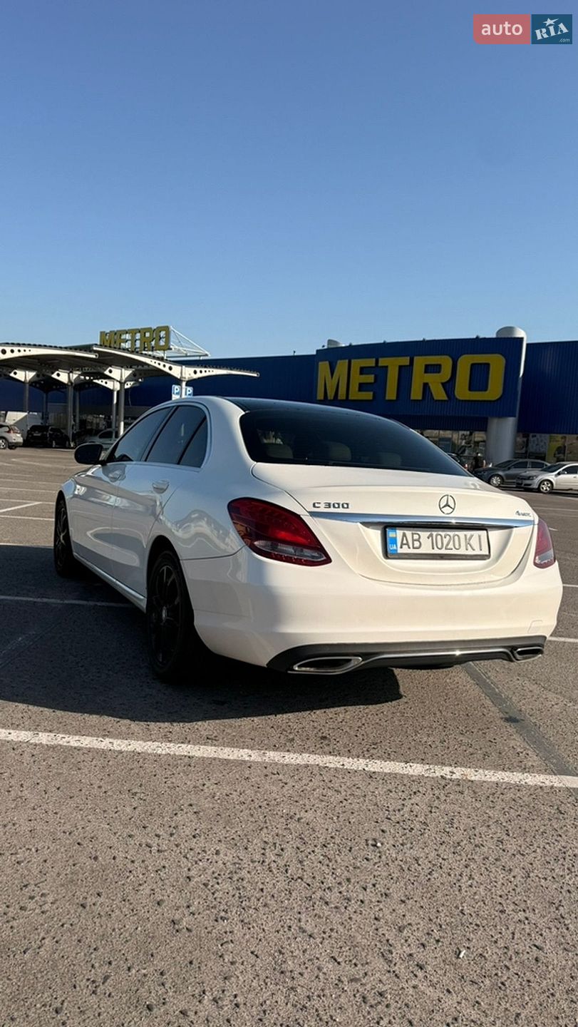 Mercedes-Benz C-Class 2015 VIN WDDWF4KB2GR135801 фото оголошення 8 з 16