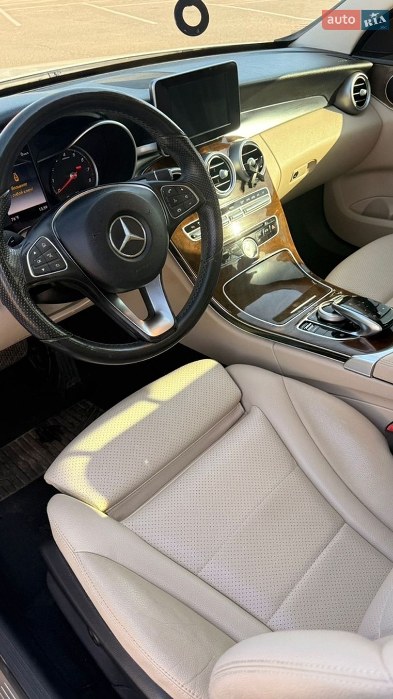 Mercedes-Benz C-Class 2015 VIN WDDWF4KB2GR135801 фото оголошення 12 з 16