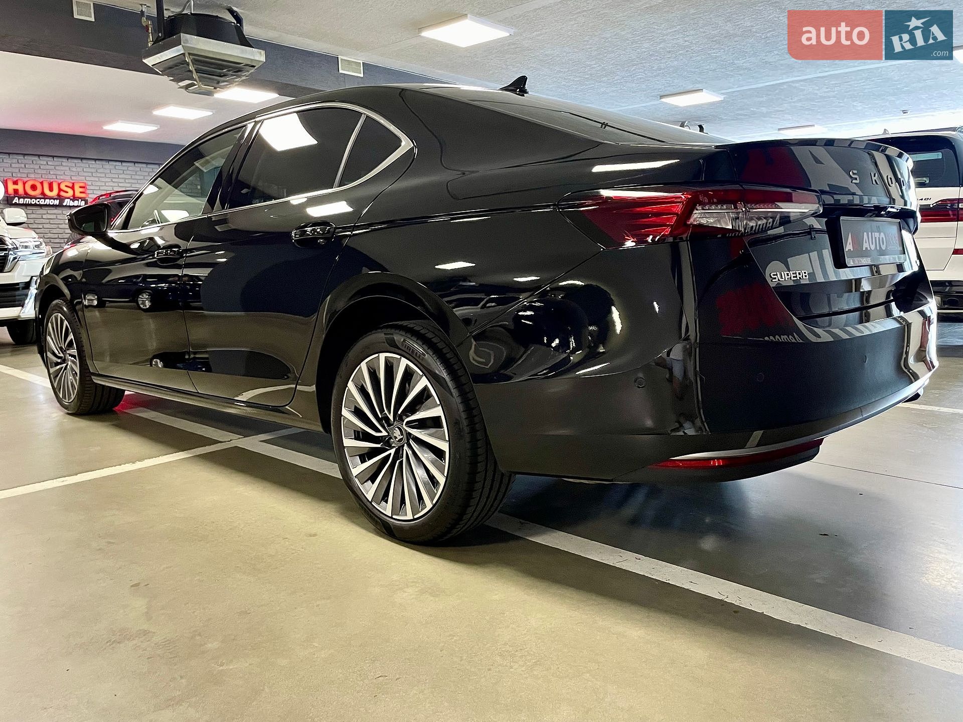 Skoda Superb 2025 VIN TMBCP0NZXSC041737 фото оголошення 14 з 70