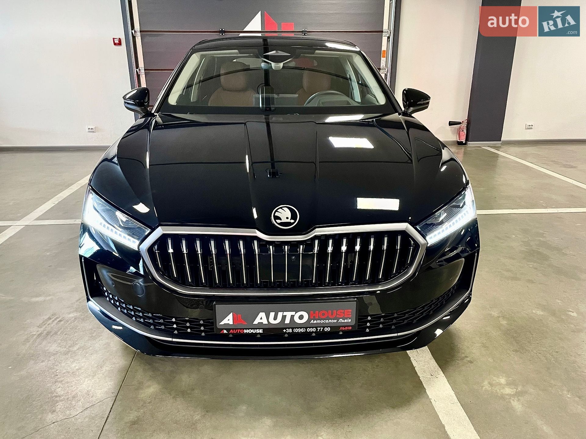 Skoda Superb 2025 VIN TMBCP0NZXSC041737 фото оголошення 17 з 70