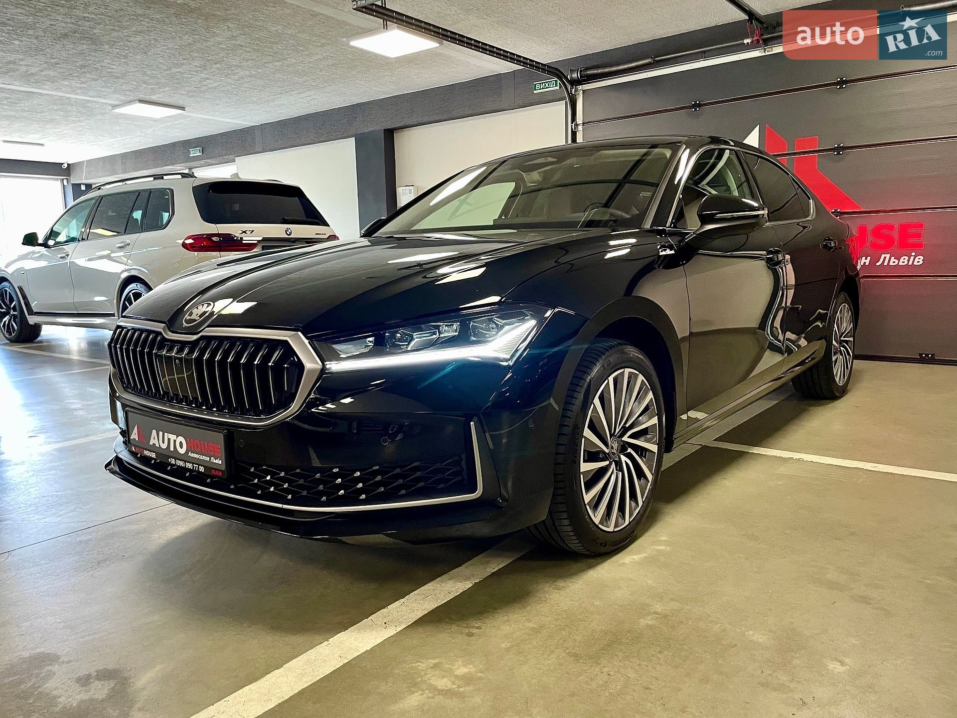 Skoda Superb 2025 VIN TMBCP0NZXSC041737 фото оголошення 3 з 70