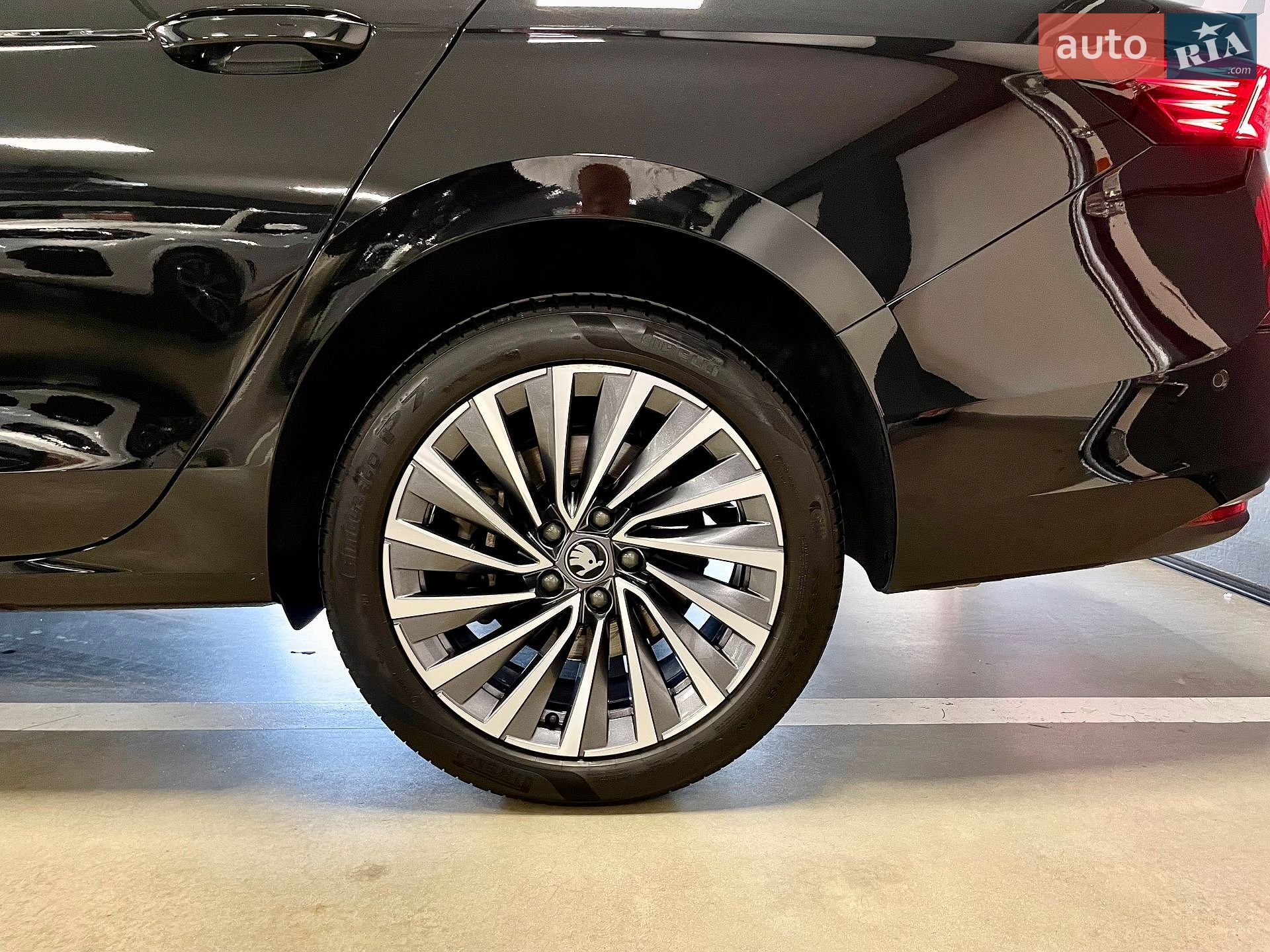 Skoda Superb 2025 VIN TMBCP0NZXSC041737 фото оголошення 44 з 70