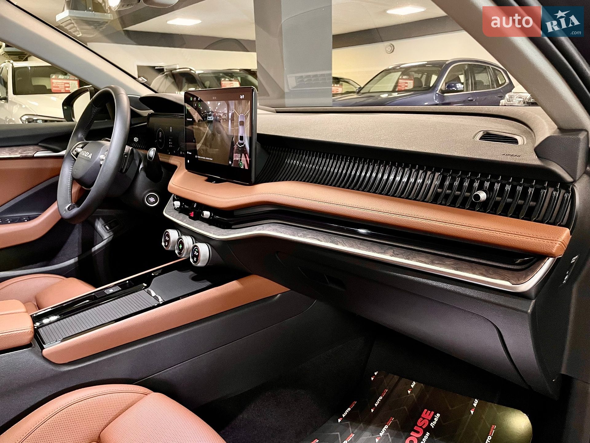 Skoda Superb 2025 VIN TMBCP0NZXSC041737 фото оголошення 49 з 70