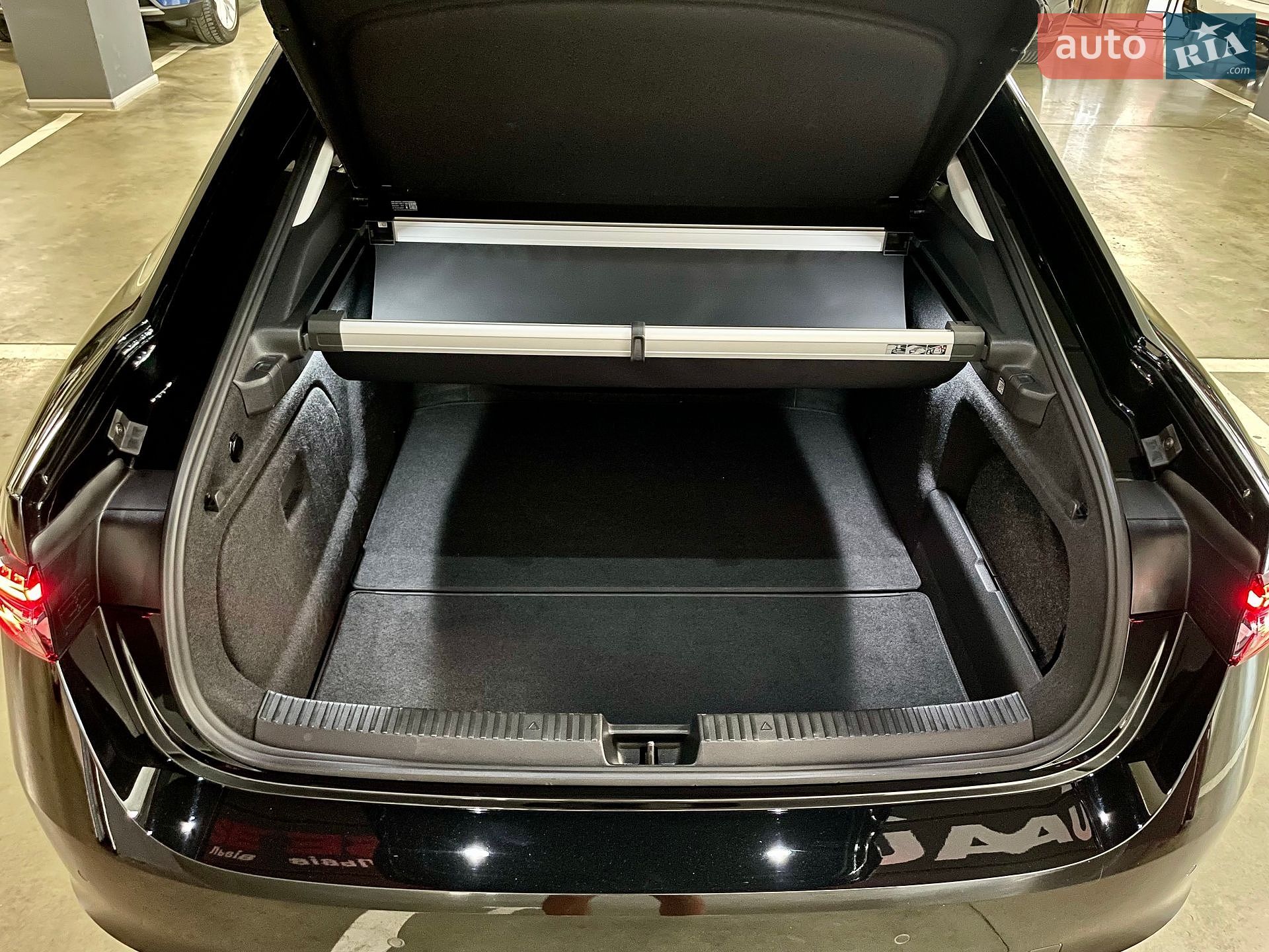 Skoda Superb 2025 VIN TMBCP0NZXSC041737 фото оголошення 59 з 70