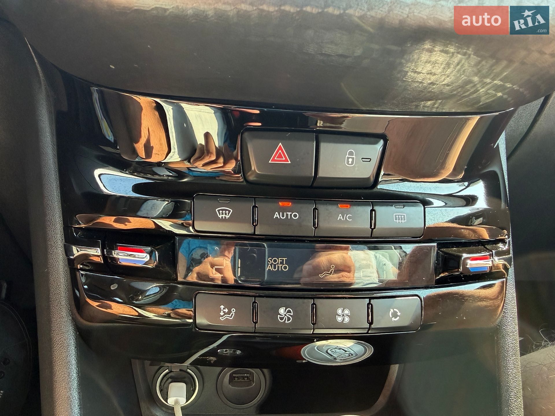 Peugeot 2008 2019 VIN VF3CUHNVTKY101917 фото оголошення 15 з 19