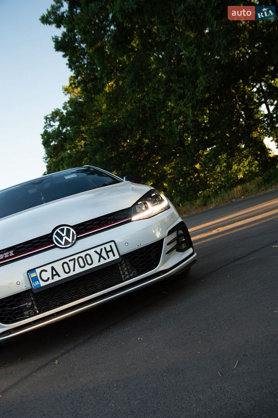 Volkswagen Golf GTI 2017 VIN 3VW447AU9JM262305 фото оголошення 2 з 11