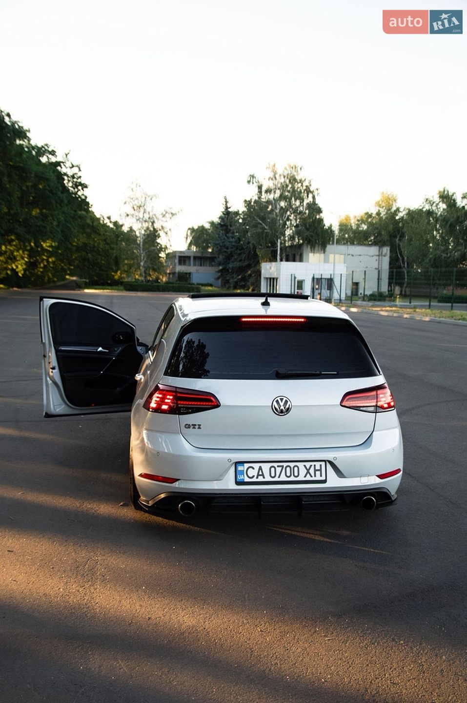 Volkswagen Golf GTI 2017 VIN 3VW447AU9JM262305 фото оголошення 6 з 11