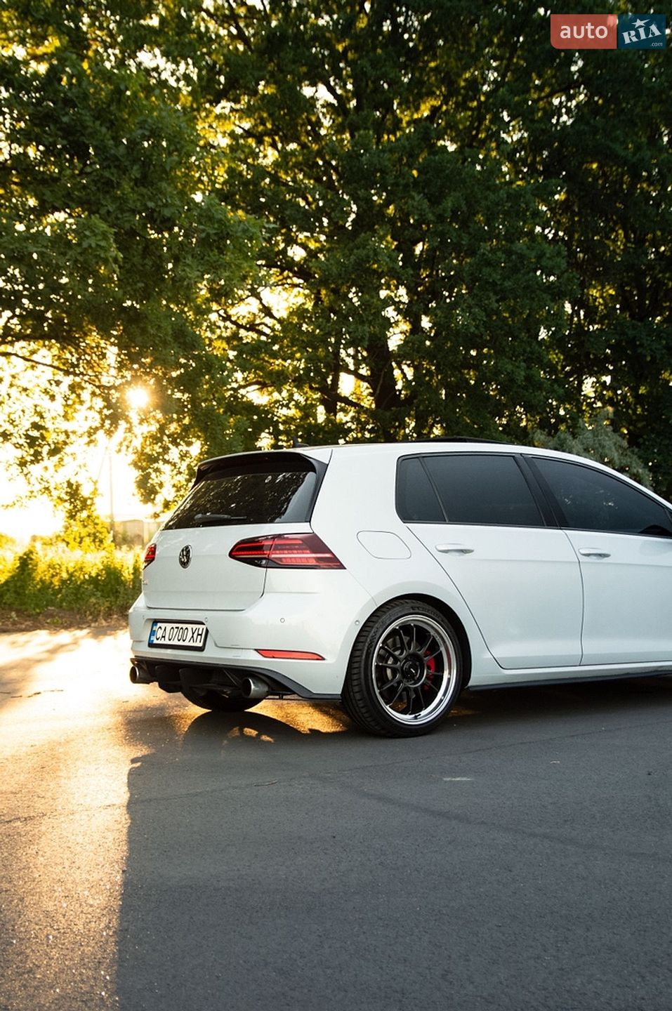 Volkswagen Golf GTI 2017 VIN 3VW447AU9JM262305 фото оголошення 5 з 11